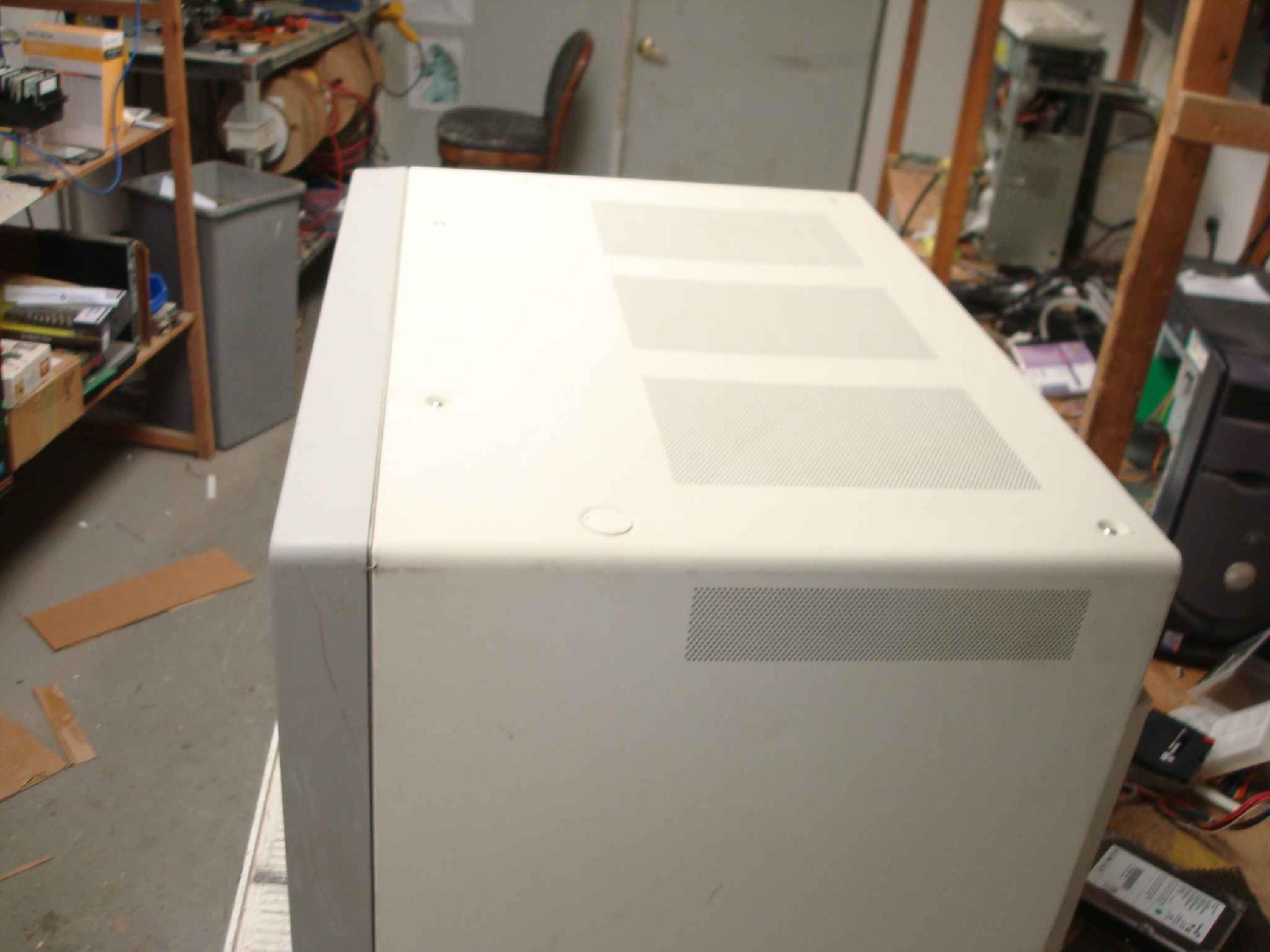 MITSUBISHI XC-2930C SN 504101519 MEGAVIEW PRO 29 INCH COLOR DISPLAY MONITOR