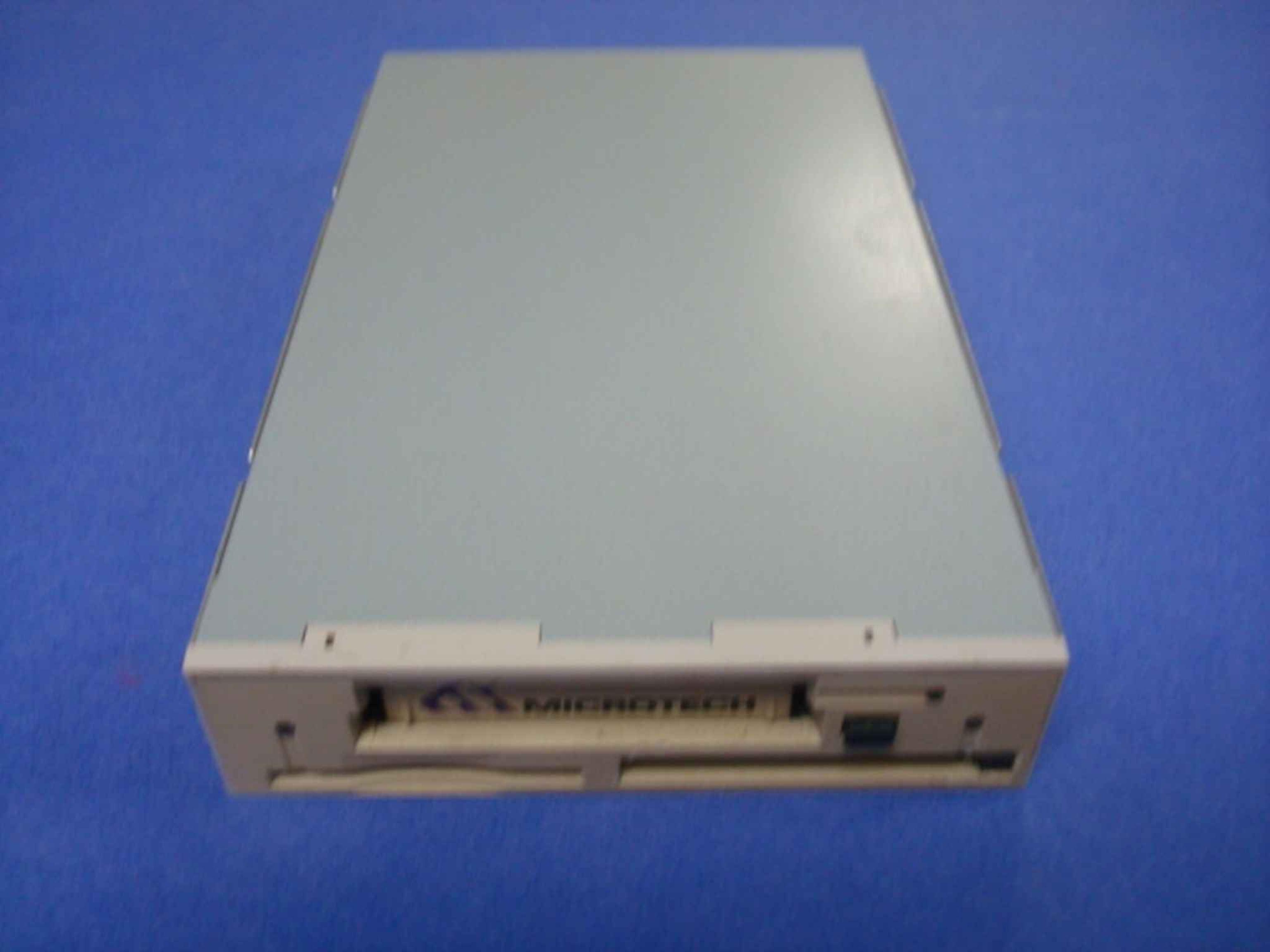 MICROTECH PCD-47B TRIPLE CARD READER WTH SCSI INTERFACE