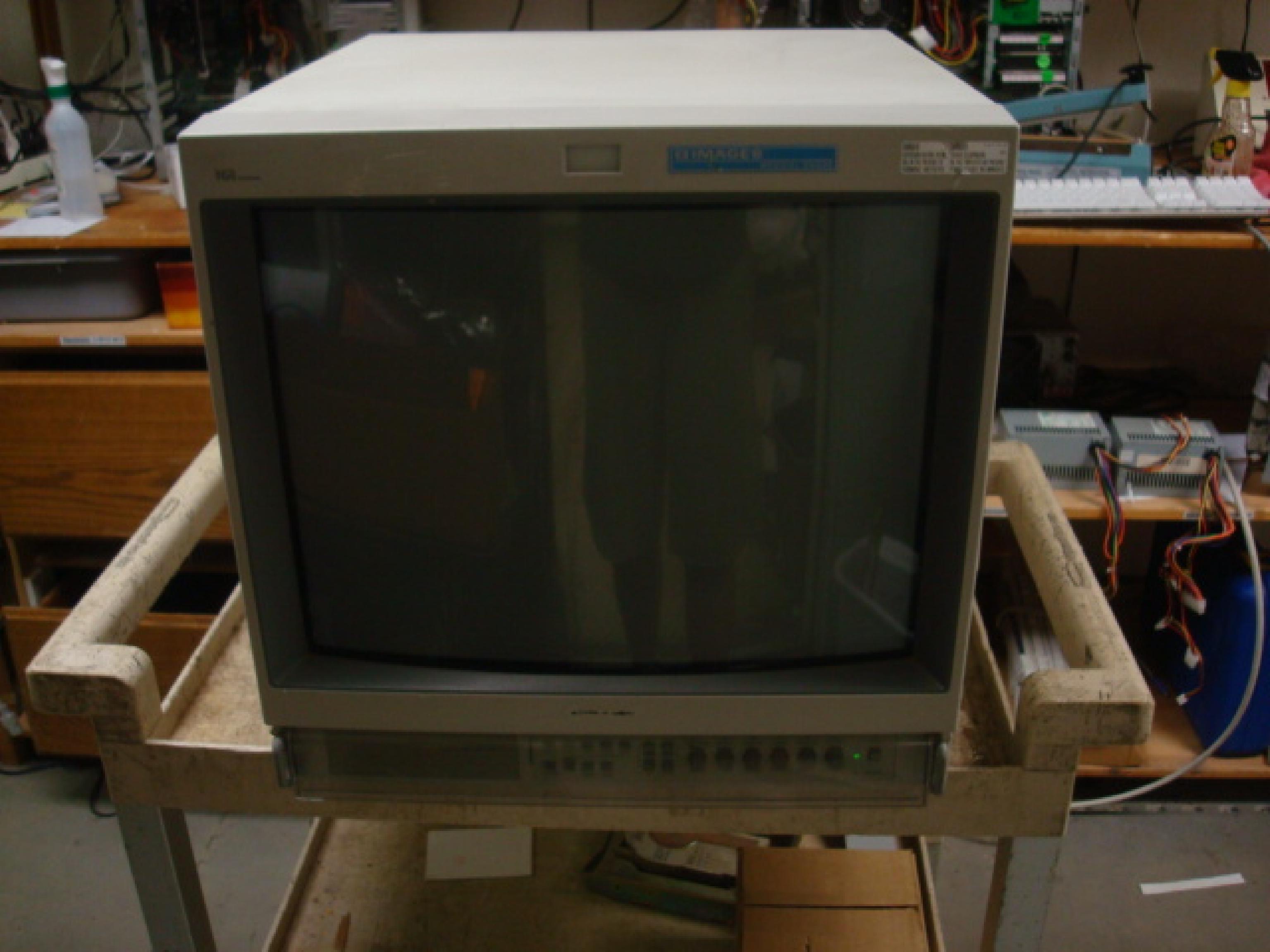 SONY PVM-1953MD 19 INCH SUPER-FINE TRINITRON COLOR MONITOR