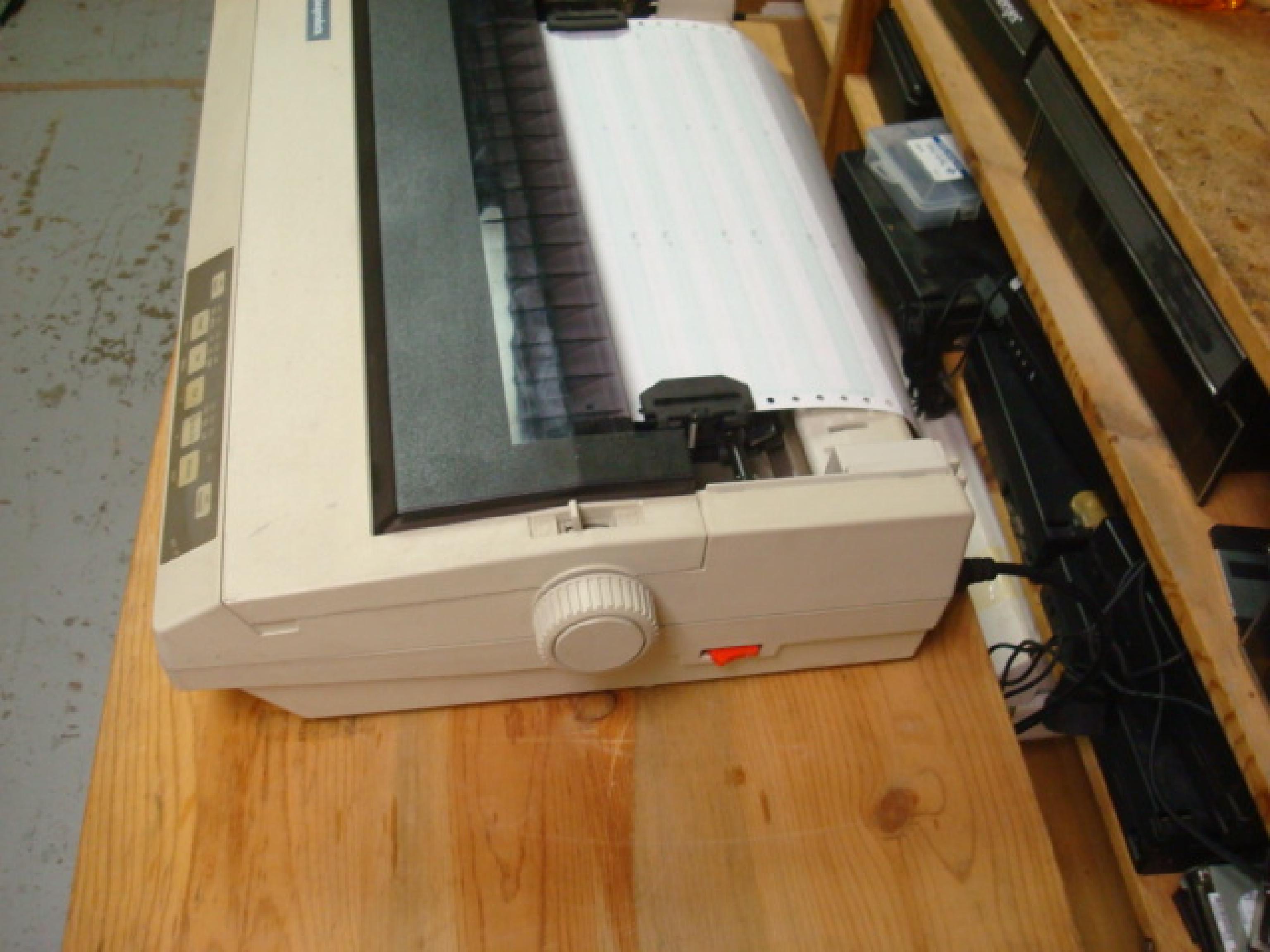 DATAPRODUCTS 9040-1 WIDE CARRIAGE PRINTER