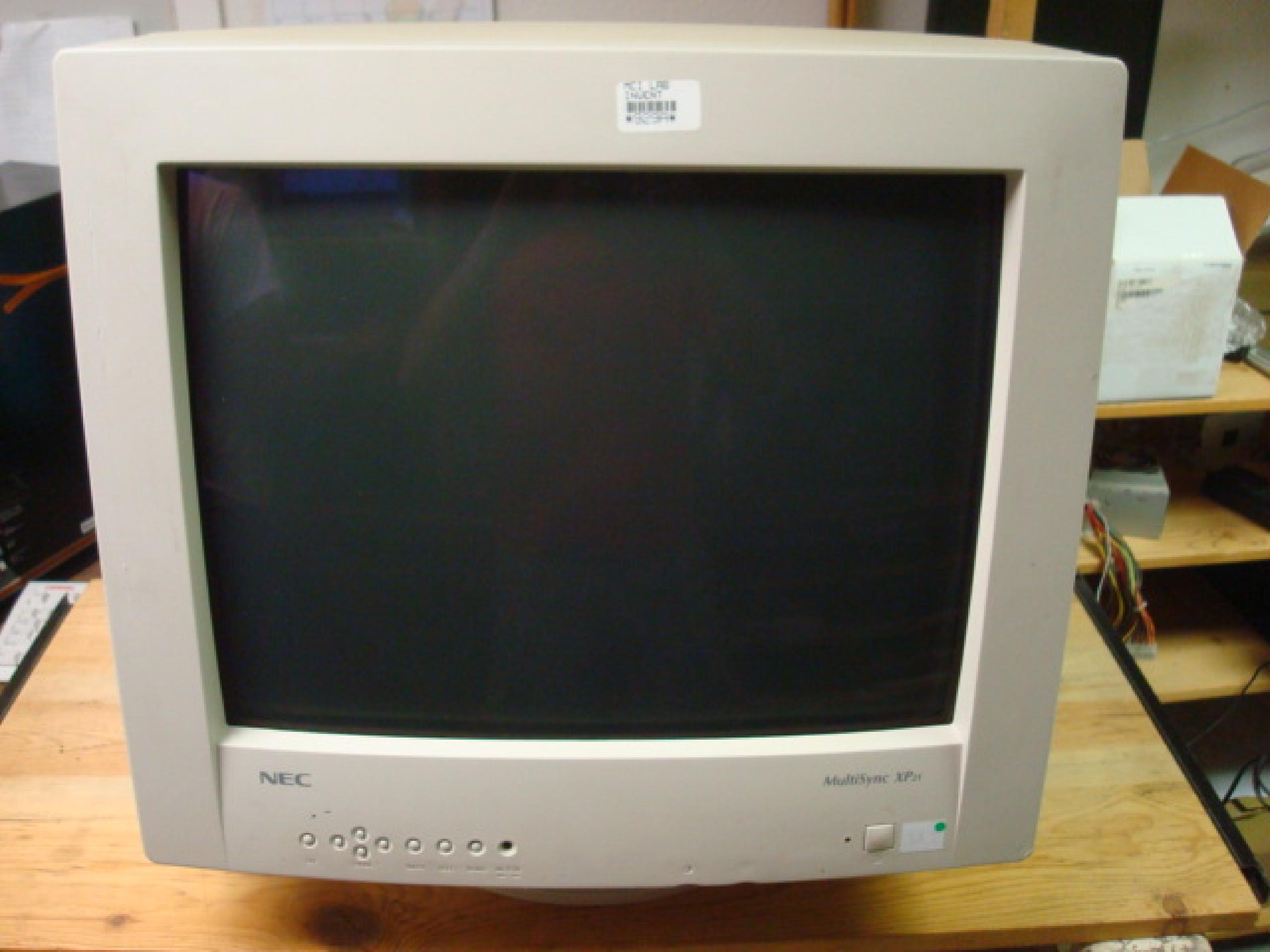 NEC Z58A PICTURE GRADE B+, CASE GRADE C, 20 INCH VGA, 5 PORT BNC SN: 25782471