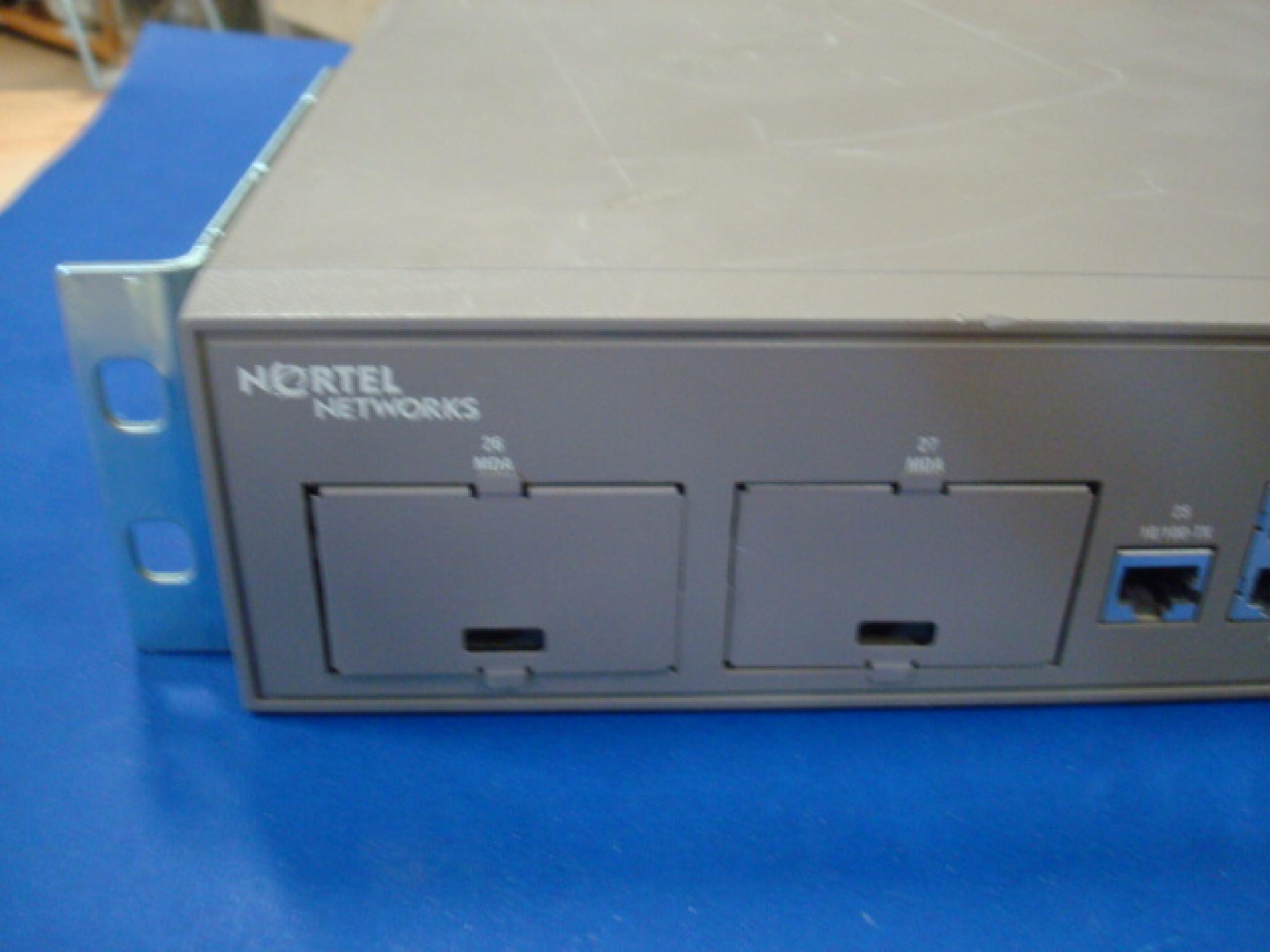 BAY NETWORKS / NORTEL 310-24T ETHERNET SWITCH 10BT 100BT 24PORTS