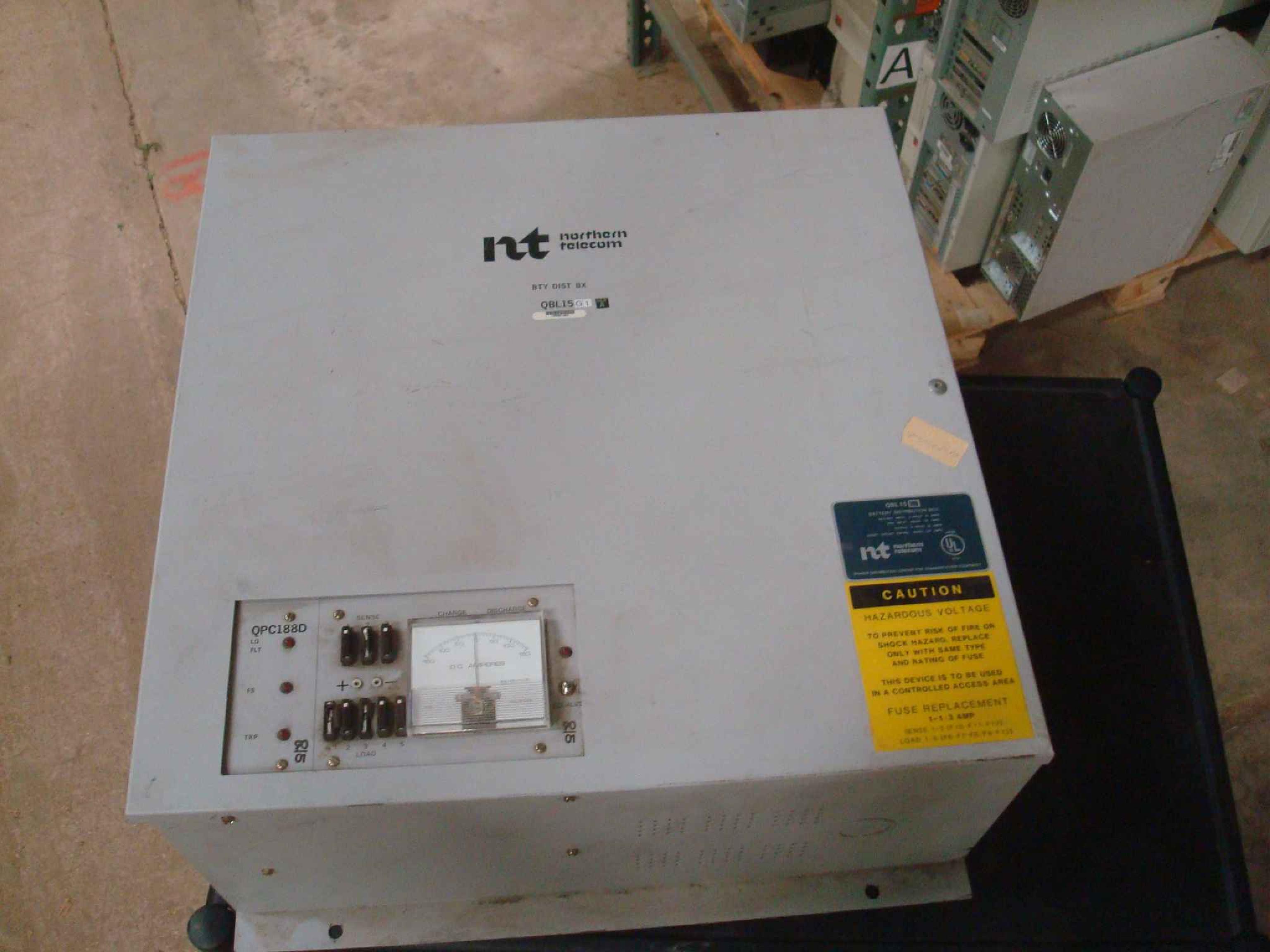 NORTHERN TELECOM QBL15G1 BATTERY DISTRIBUTION BOX INPUT: 3/-48VDC 40A, OUTPUT: 4/-48VDC 30A