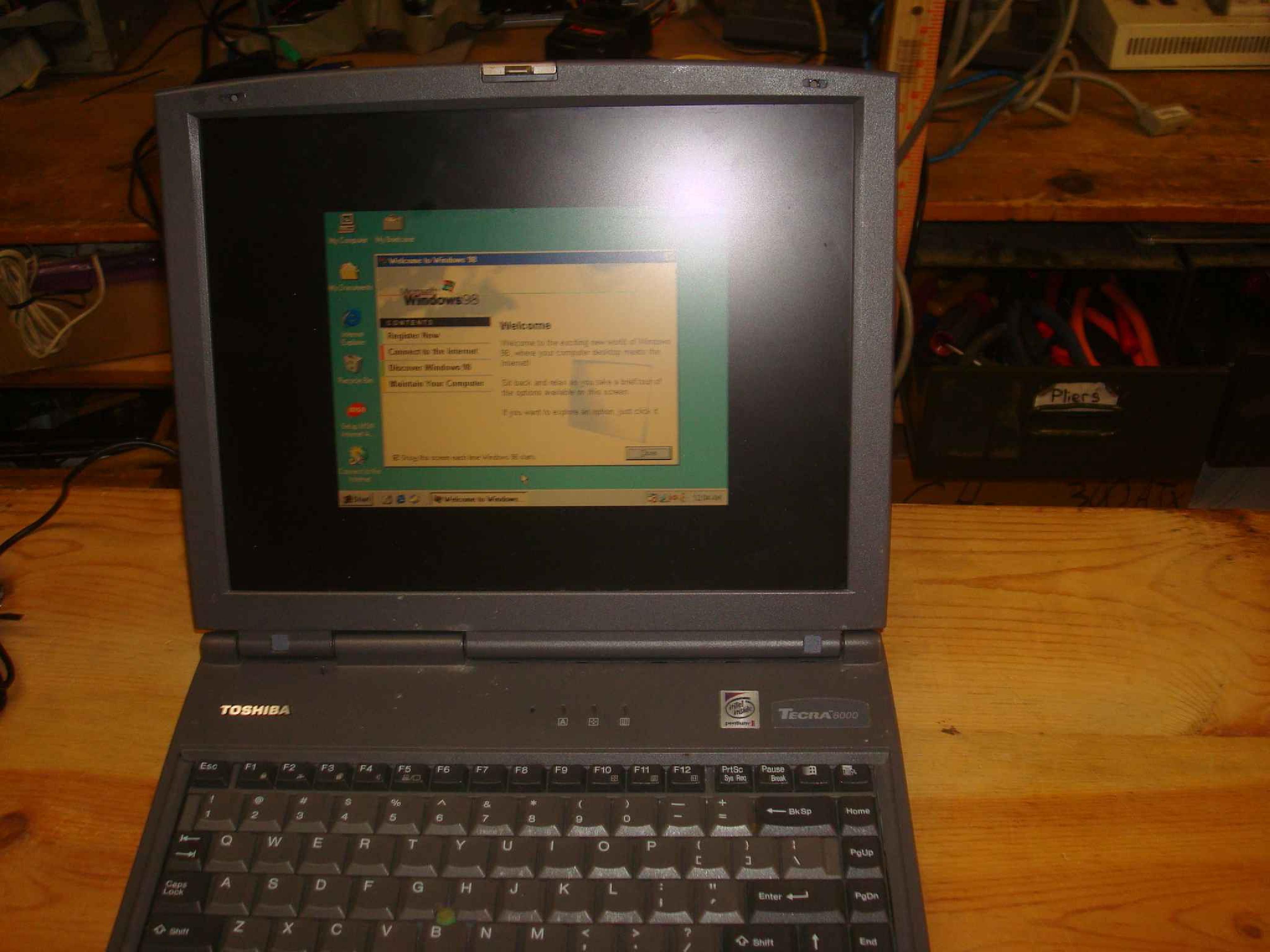 TOSHIBA TECRA 8000 BATTERY DEFUNCT, NOTEBOOK COMPUTER, TECRA 8000, PENTIUM II 366MHZ, 64MB RAM, 3.02GB HARD DRIVE, CDROM, BOOTS TO WIN98