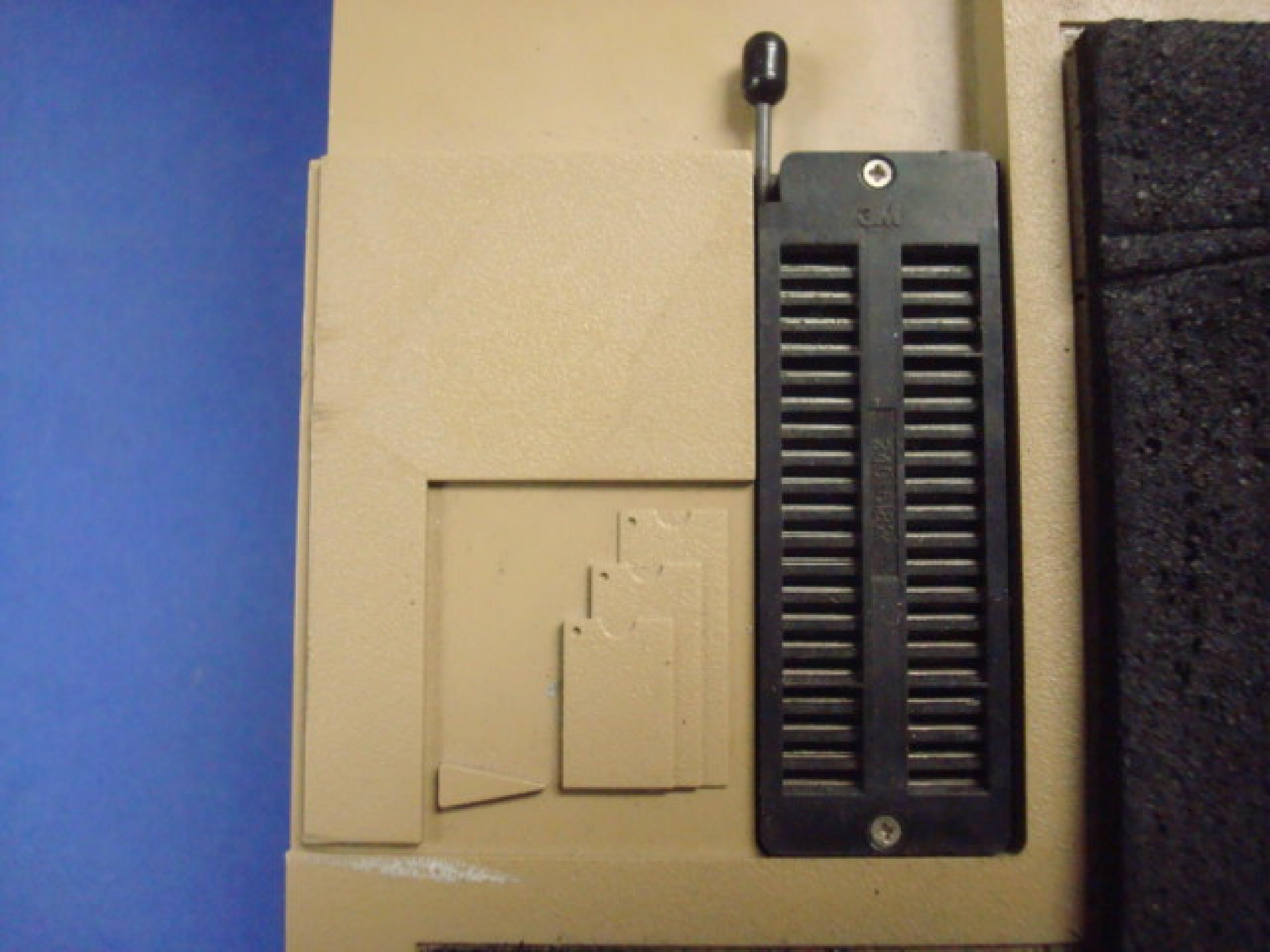 DATA IO UNISITE UNISITE 40 PIN EPROM BURNER