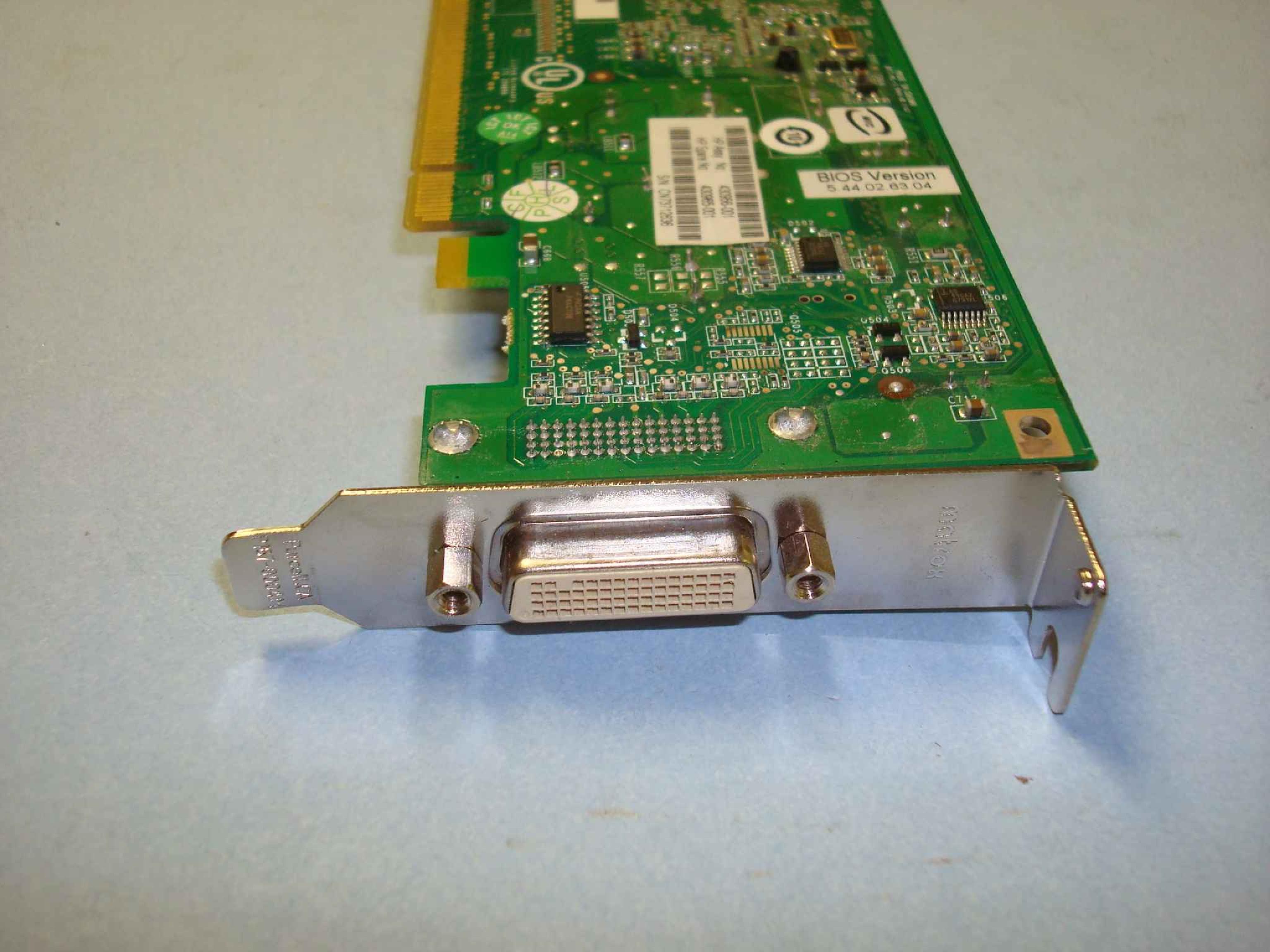 COMPAQ / HEWLETT PACKARD / HP 430956-001 NVIDIA QUADRO 128MB PCI ESPRESS NVS 285 VIDEO CARD DVI