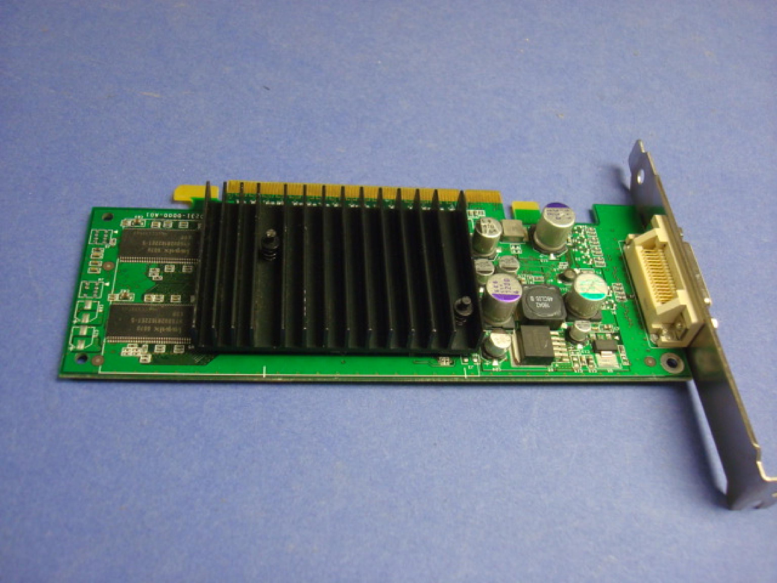 COMPAQ / HEWLETT PACKARD / HP 361880-001 NVIDIA QUADRO4 PCI-E VIDEO CARD 64MB RAM