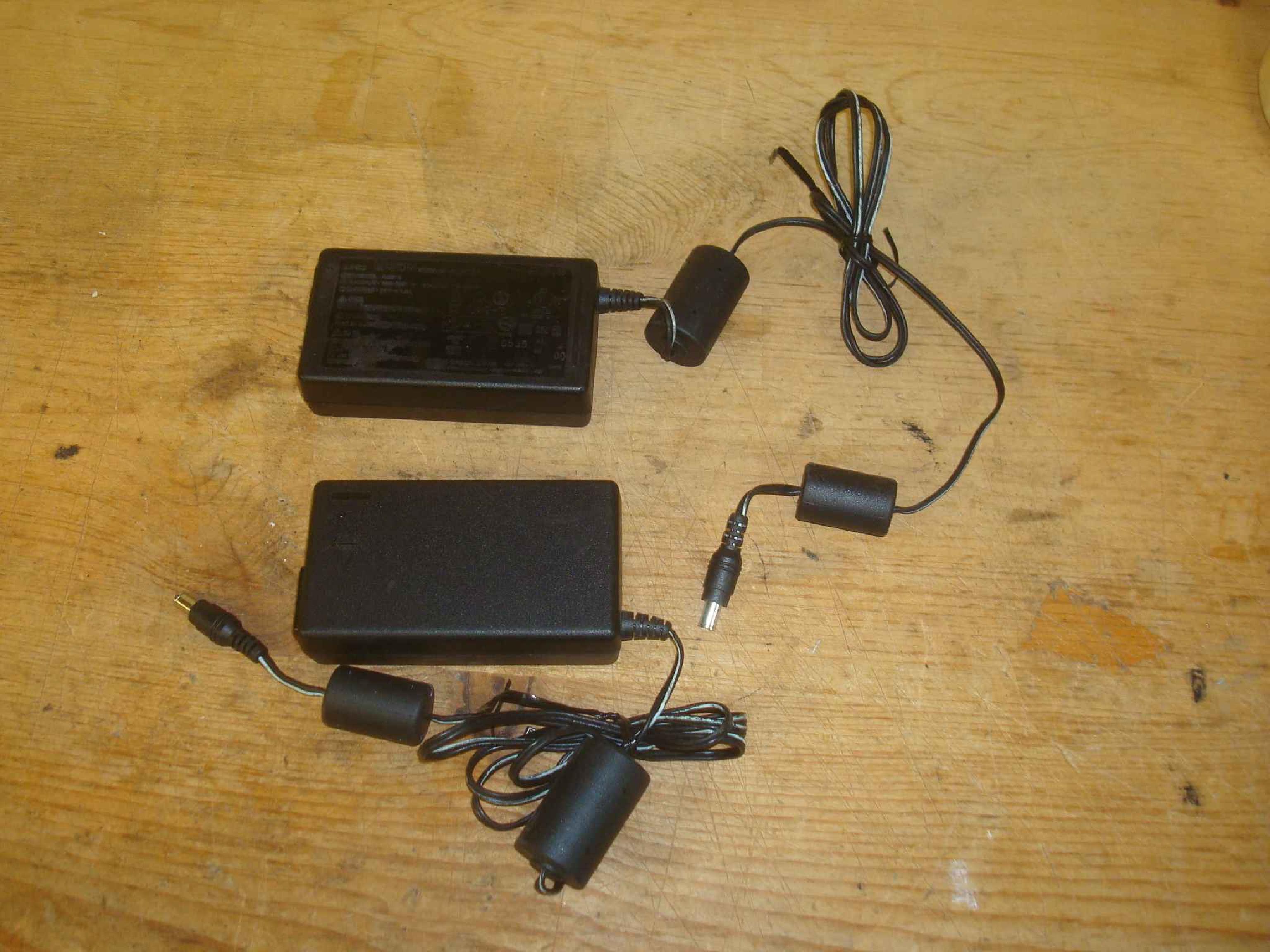 EPSON A291B AC ADAPTER 24V 1.4A OD:6MM ID:3.2MM WITH 1MM CENTER SPIKE BARREL CONNECTOR DESKTOP