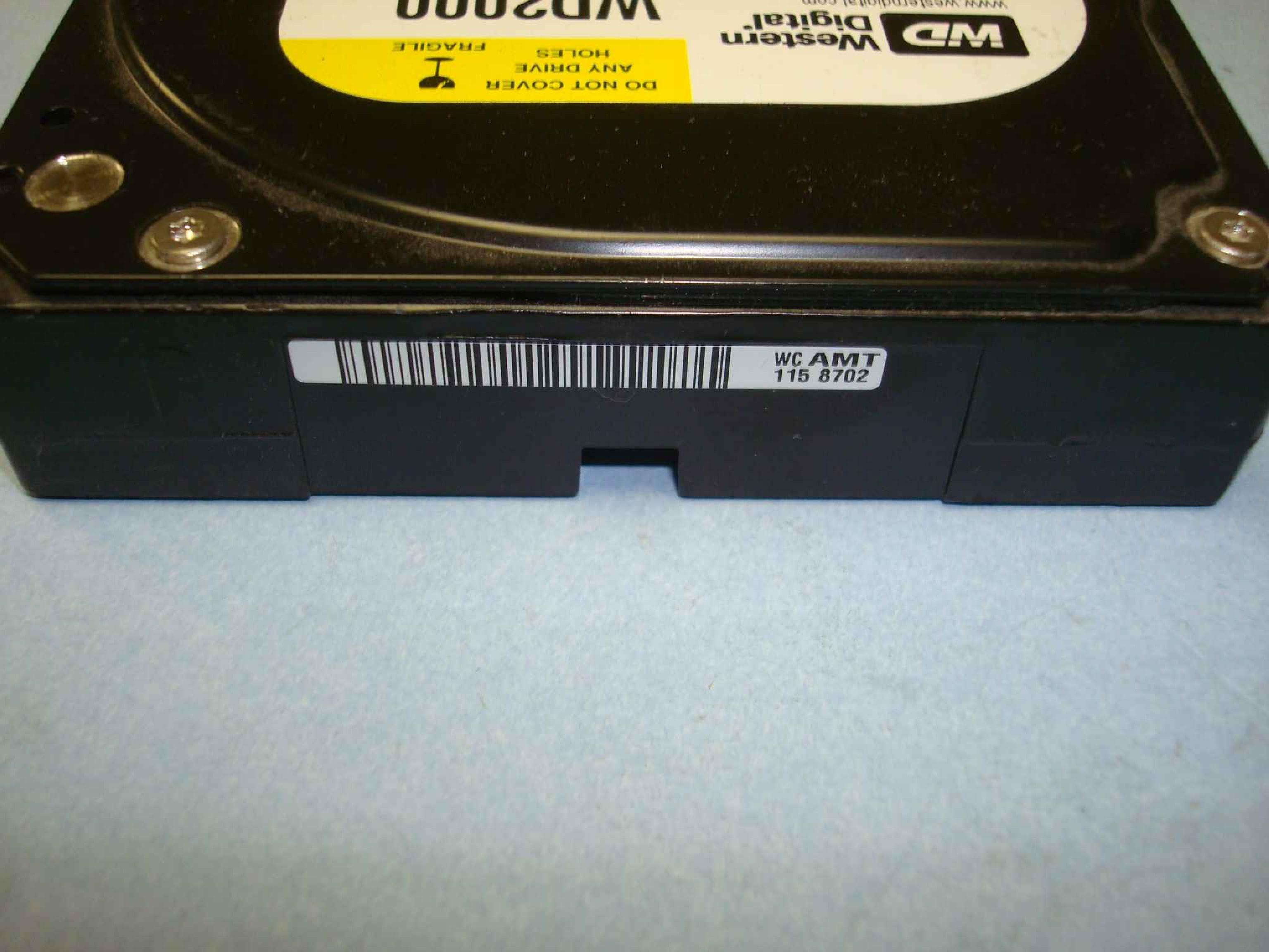 WESTERN DIGITAL / WD WD2000 200GB SATA DRIVE LBA: 390721968 DATE: 07 NOV 2005 DCM: DSCHCAJCH