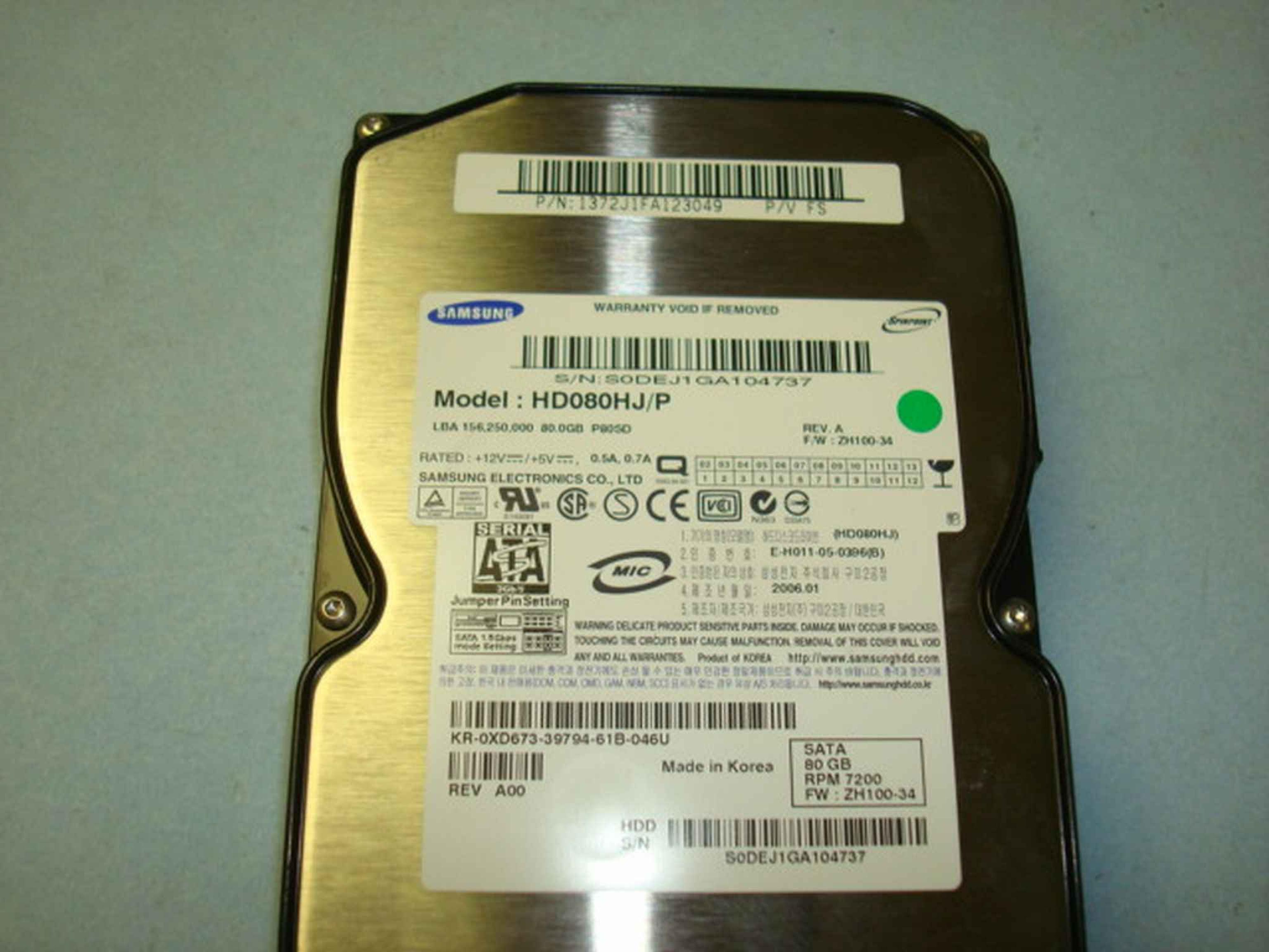 DELL 0XD673 80GB SATA DRIVE LBA 156,250,000 F/W: ZH100-34