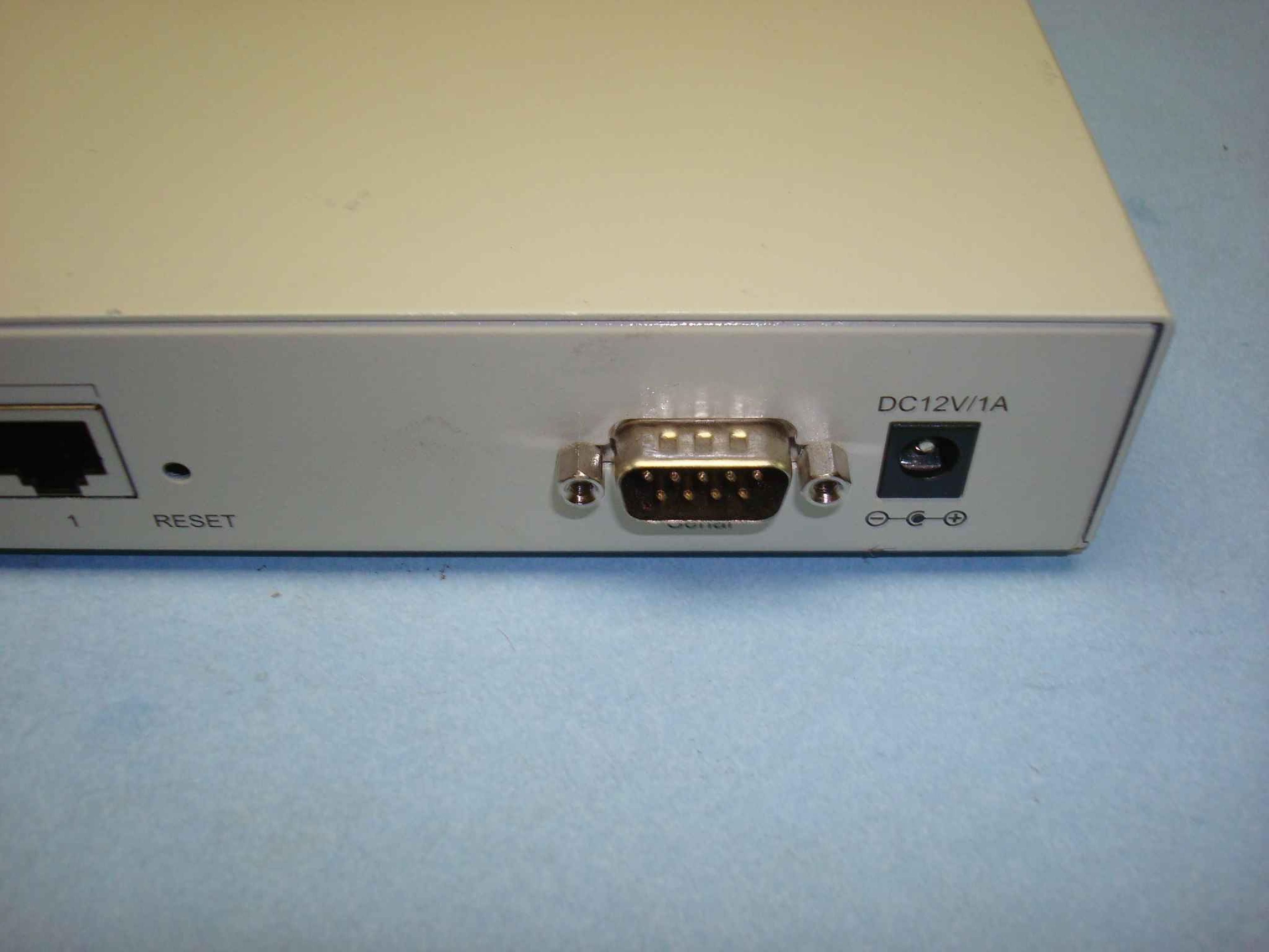 MULTITECH SYSTEMS RF820-NPS ROUTEFINDER INTERNET SECURITY APPLIANCE