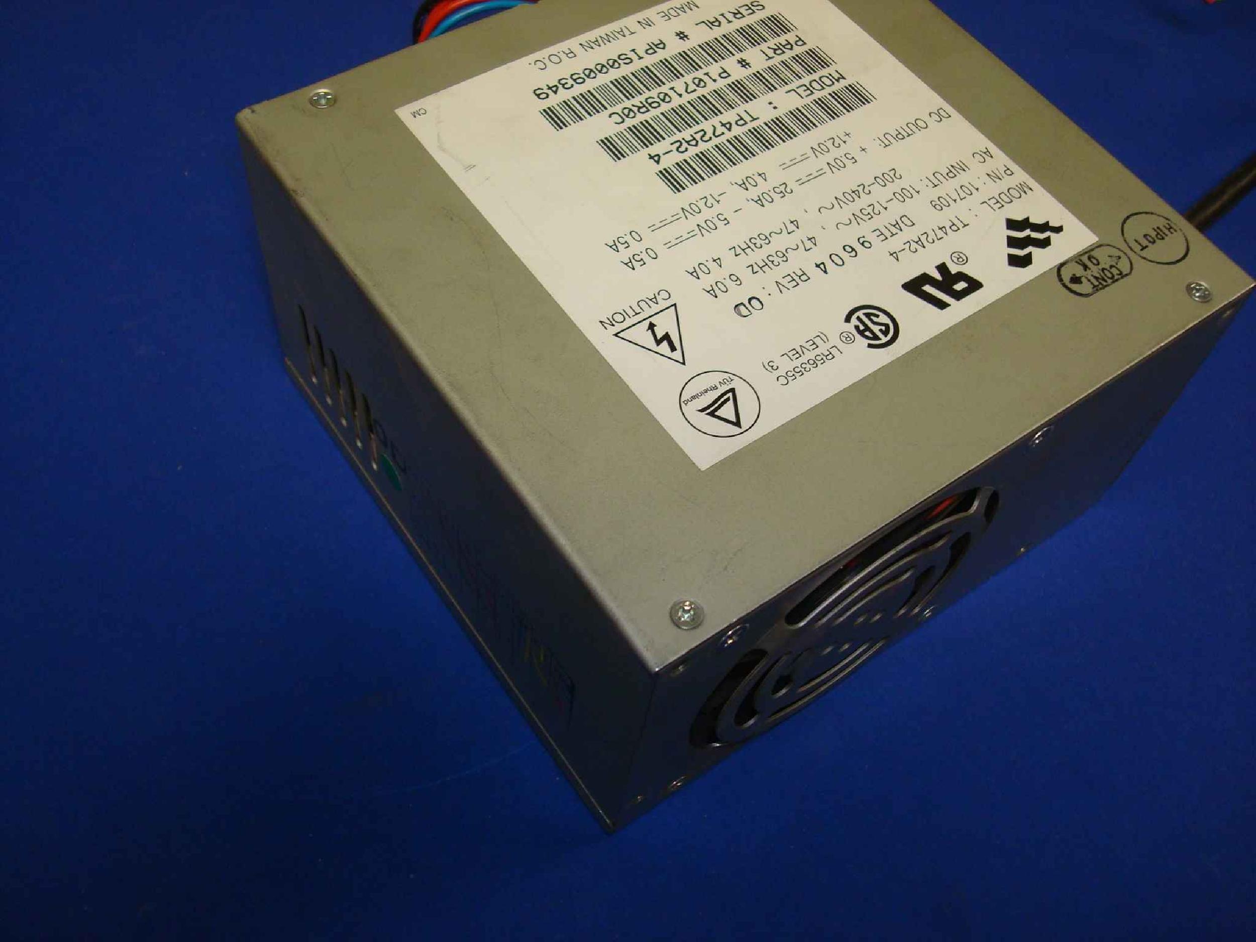 BAY NETWORKS NORTEL TP472A2-4 AT POWER SUPPLY PULLED FROM ACCESS STACK NODE WITH P6 P7 P8 BLACK REMOTE CABLE