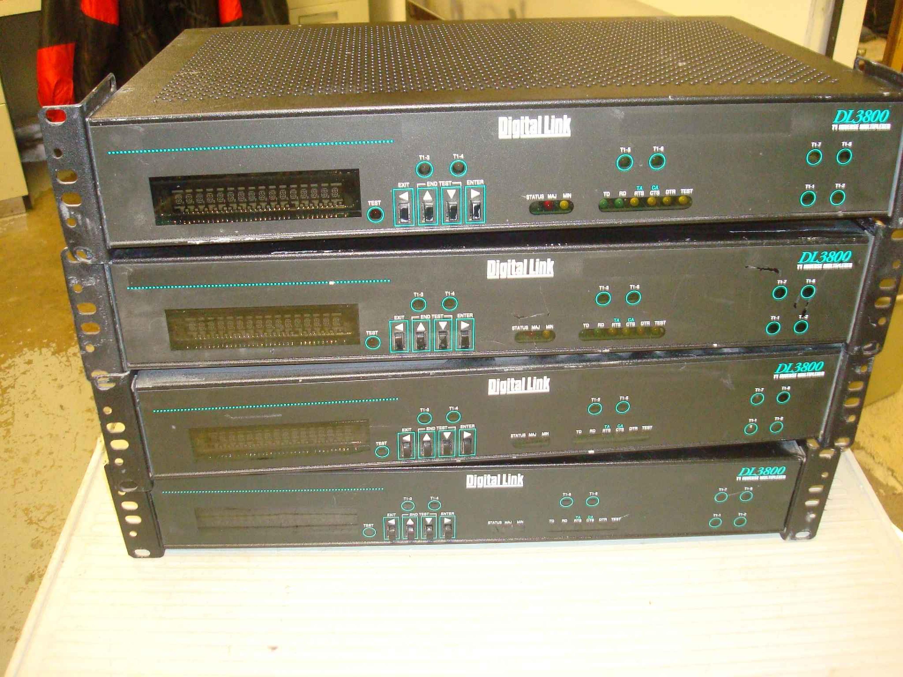 DIGITAL LINK DL3800/CSU DIGITAL T1 INVERSE MULTIPLEXER