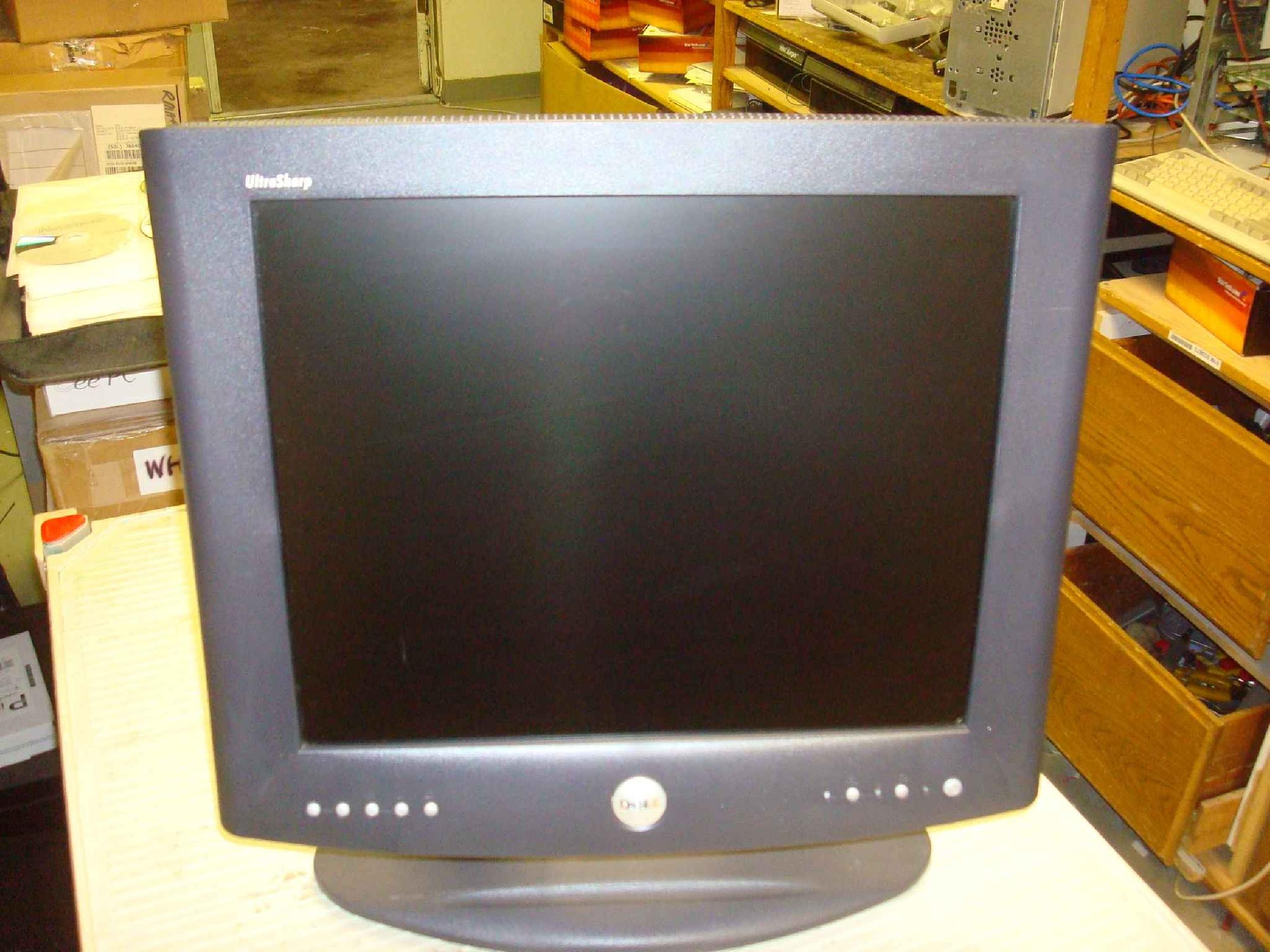 DELL 1702FP 4:3 RATIO LCD MONITOR 17INCH WITH EXTERNAL POWER SUPPLY