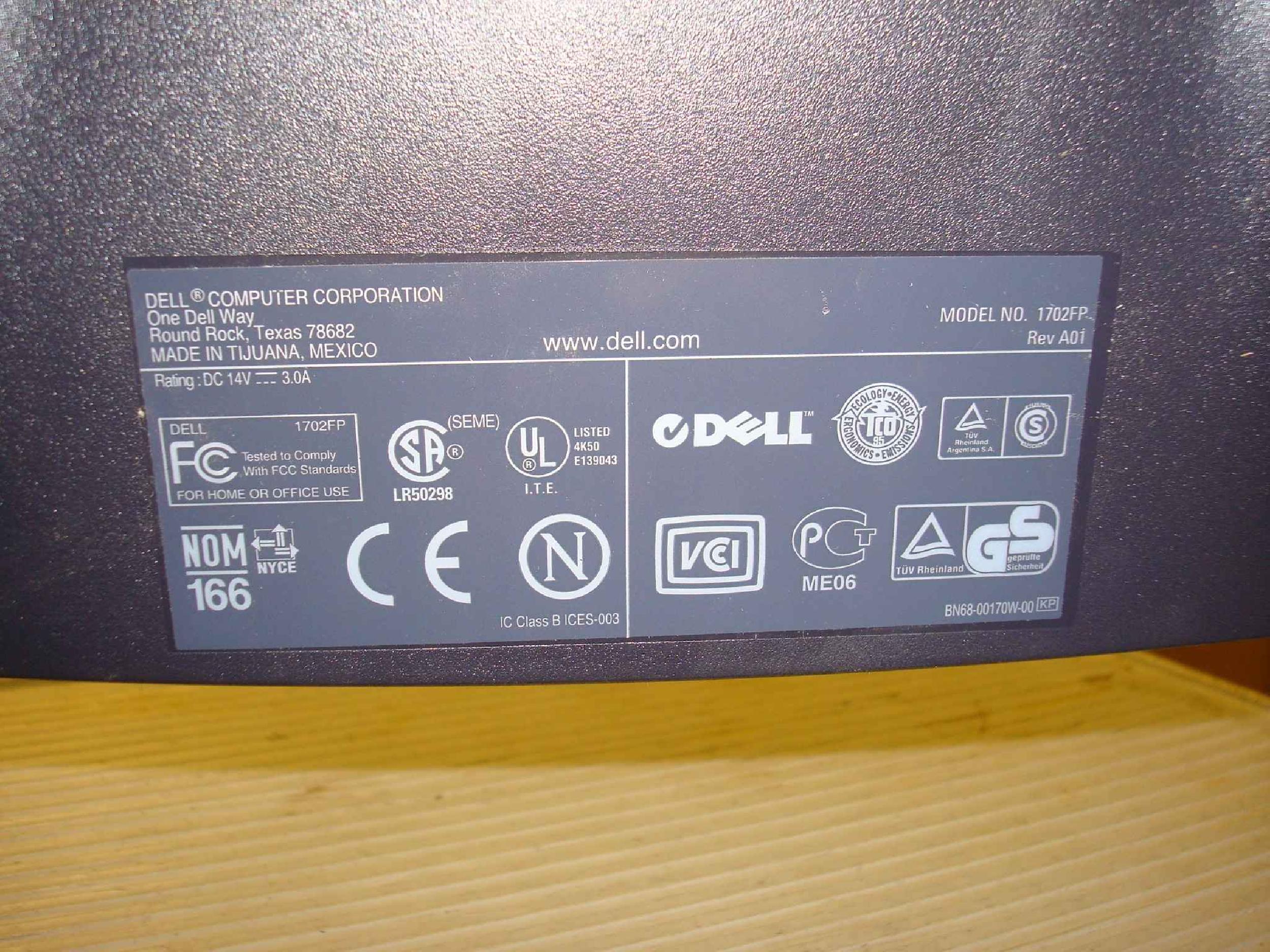 DELL 1702FP 4:3 RATIO LCD MONITOR 17INCH WITH EXTERNAL POWER SUPPLY