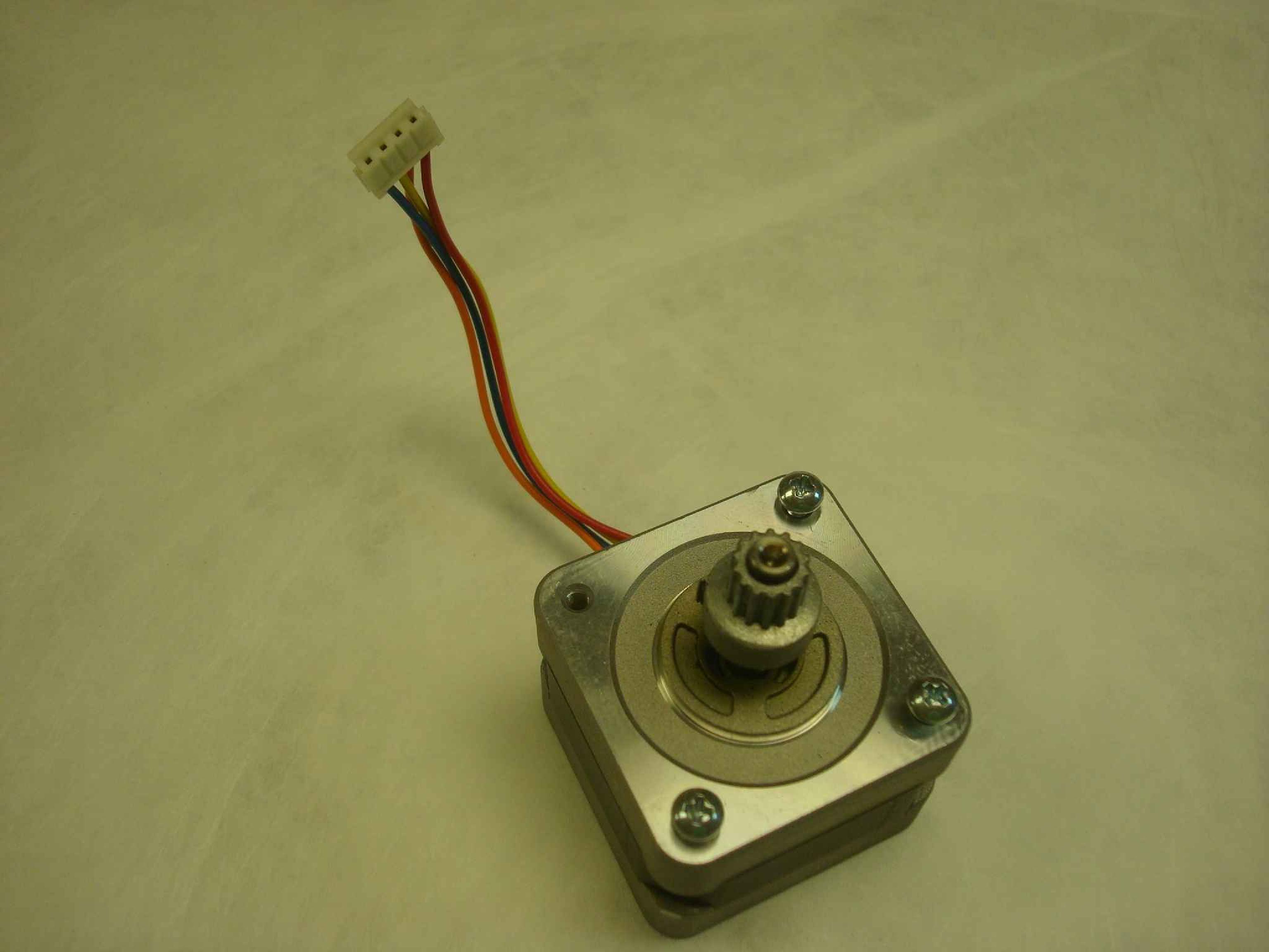 SANYO DENKI 103-546-6843 STEP MOTOR FOR POLAROID 75 CARD PRINTER