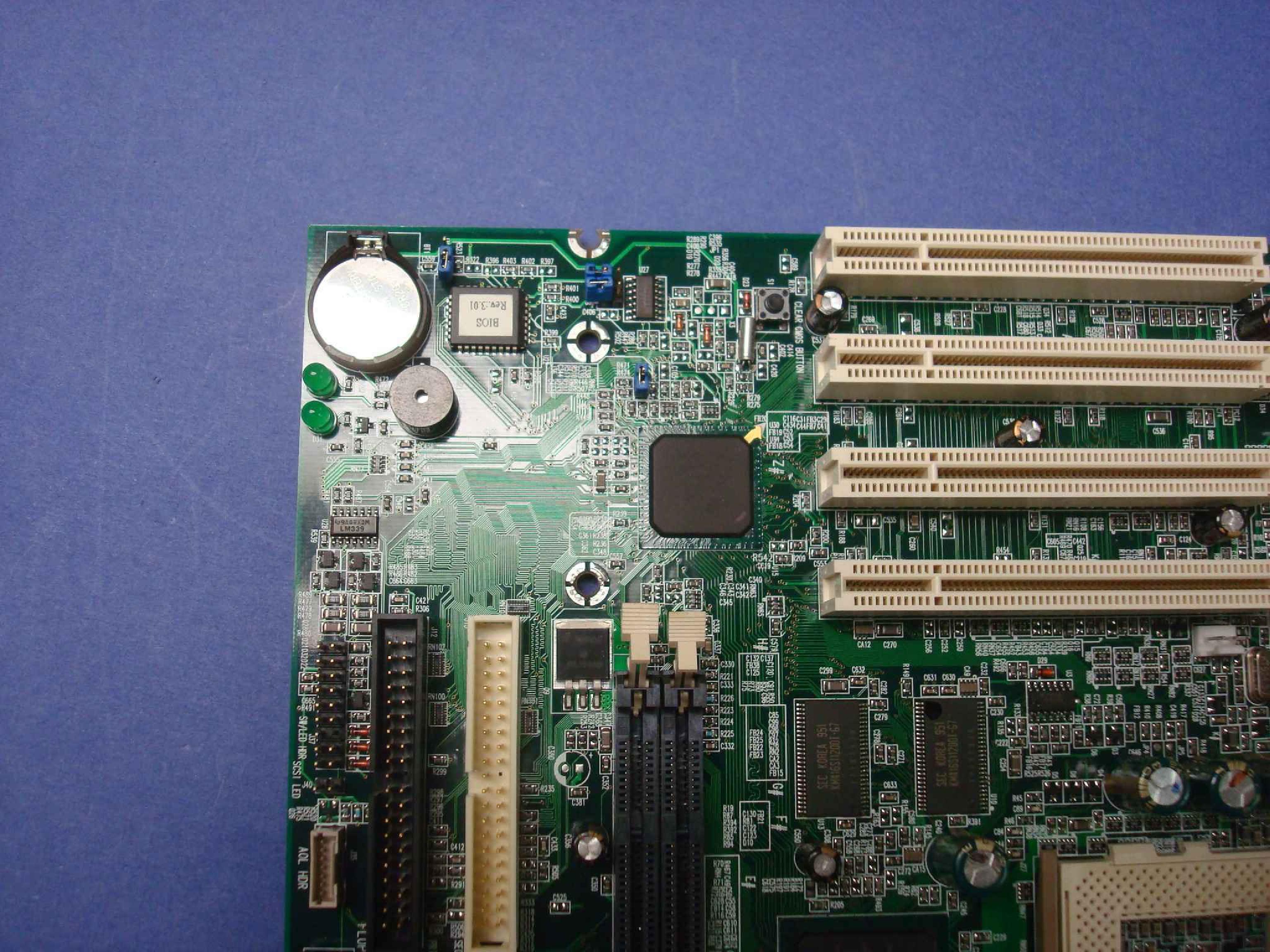 COMPAQ / HEWLETT PACKARD / HP 010698-001 SYSTEM BOARD 810E CHIPSET FOR DESKPRO