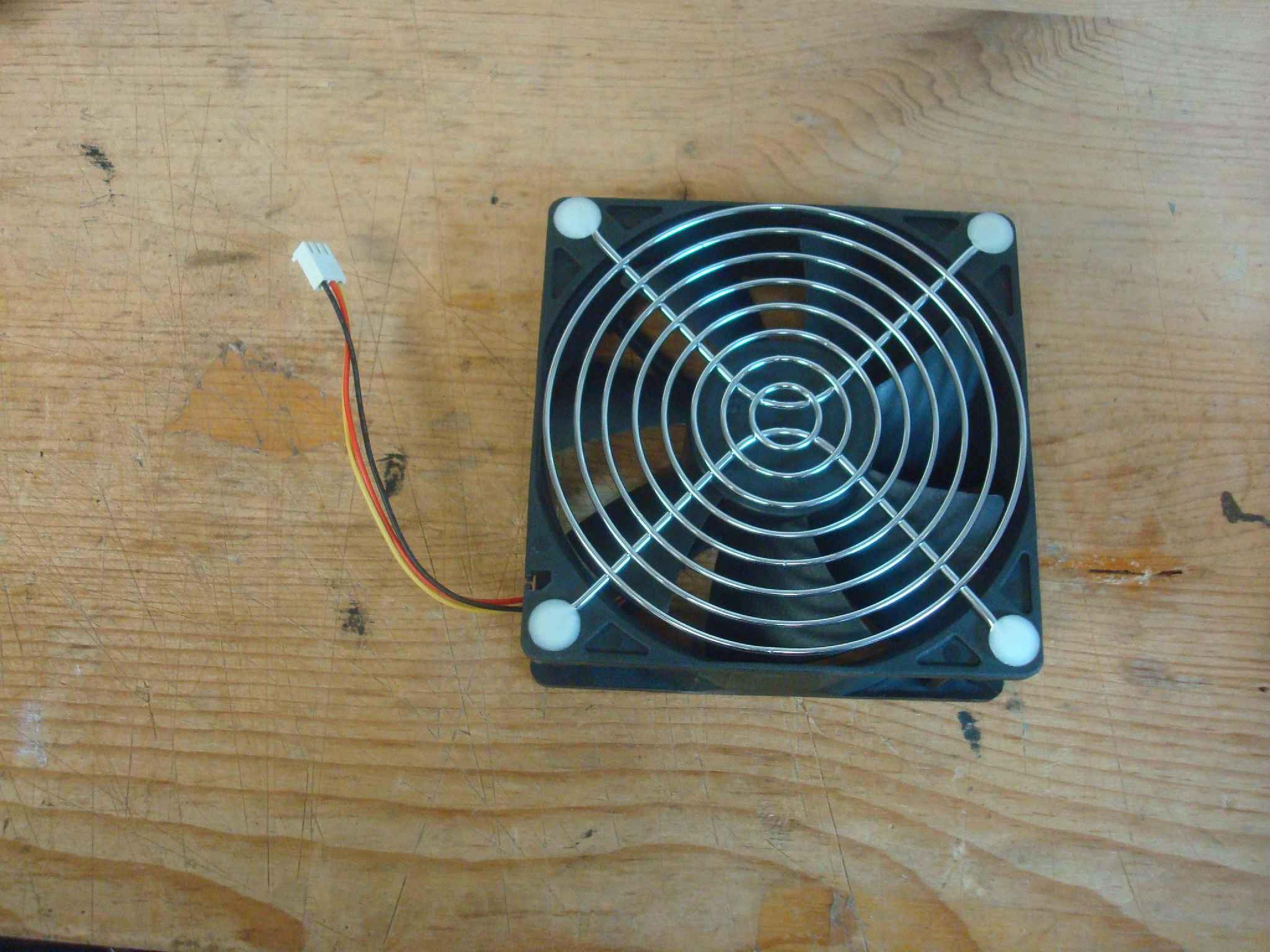 SUPERRED CHA12012CB-TA CLONE FAN 120MM X 38MM 12vdc 0.70A 3 WIRES 4INCH CABLE