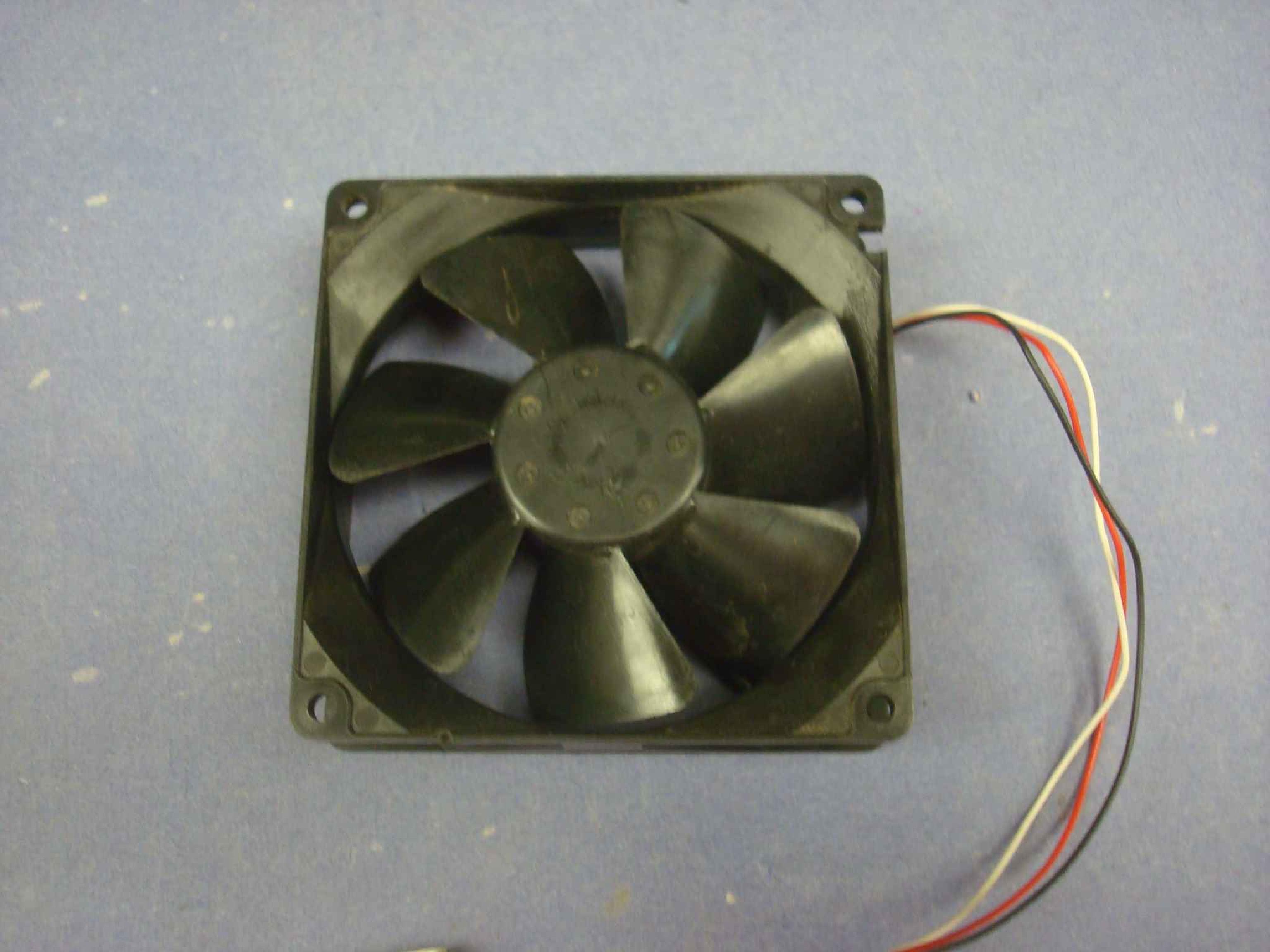 MINEBEA ELECTRONICS LTD 282317-002 MINEBEA 12VDC 0.56A BRUSHLESS FAN 3 WIRE