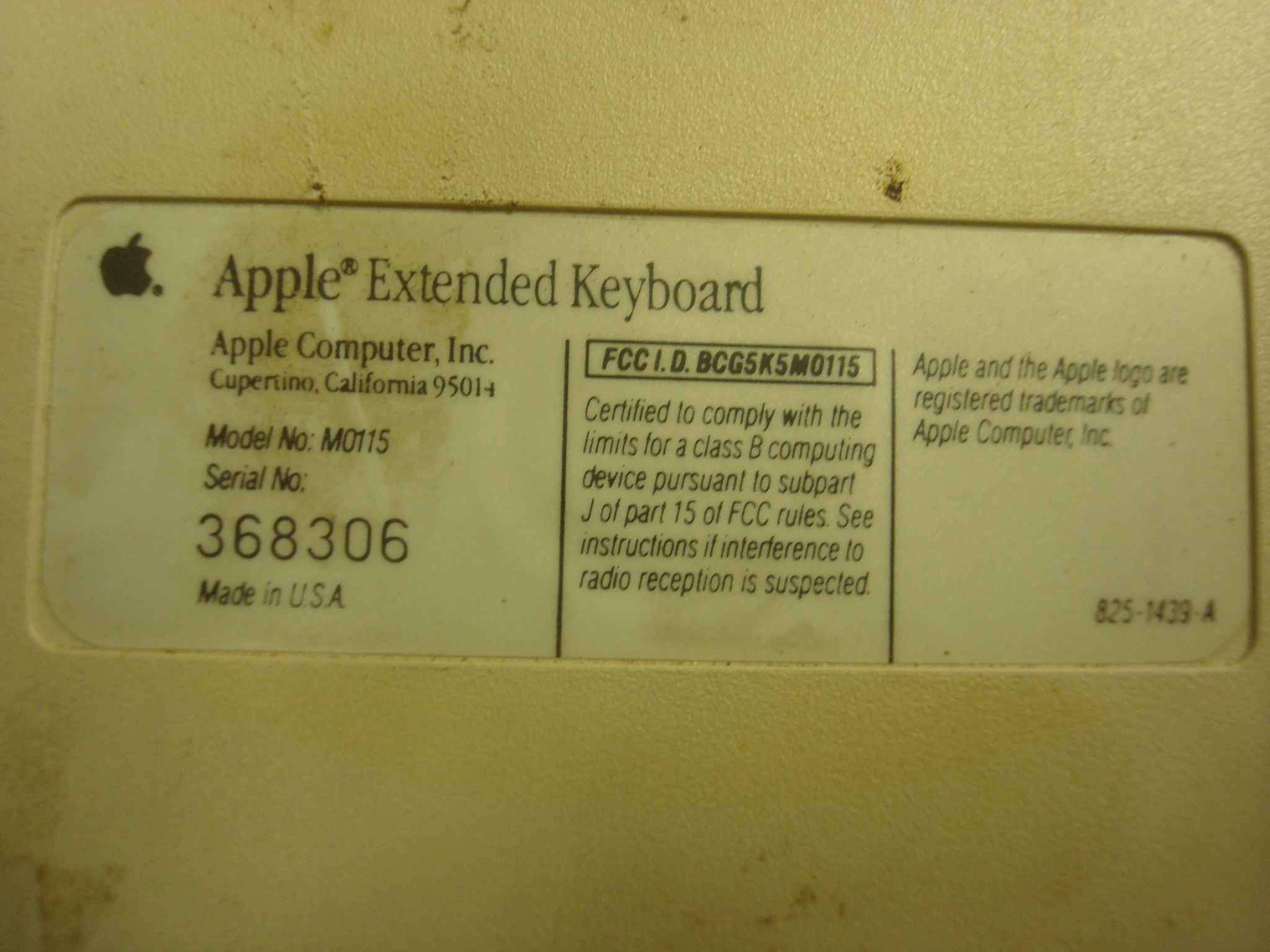 APPLE 825-1439-A EXTENDED KEYBOARD MODEL M0115