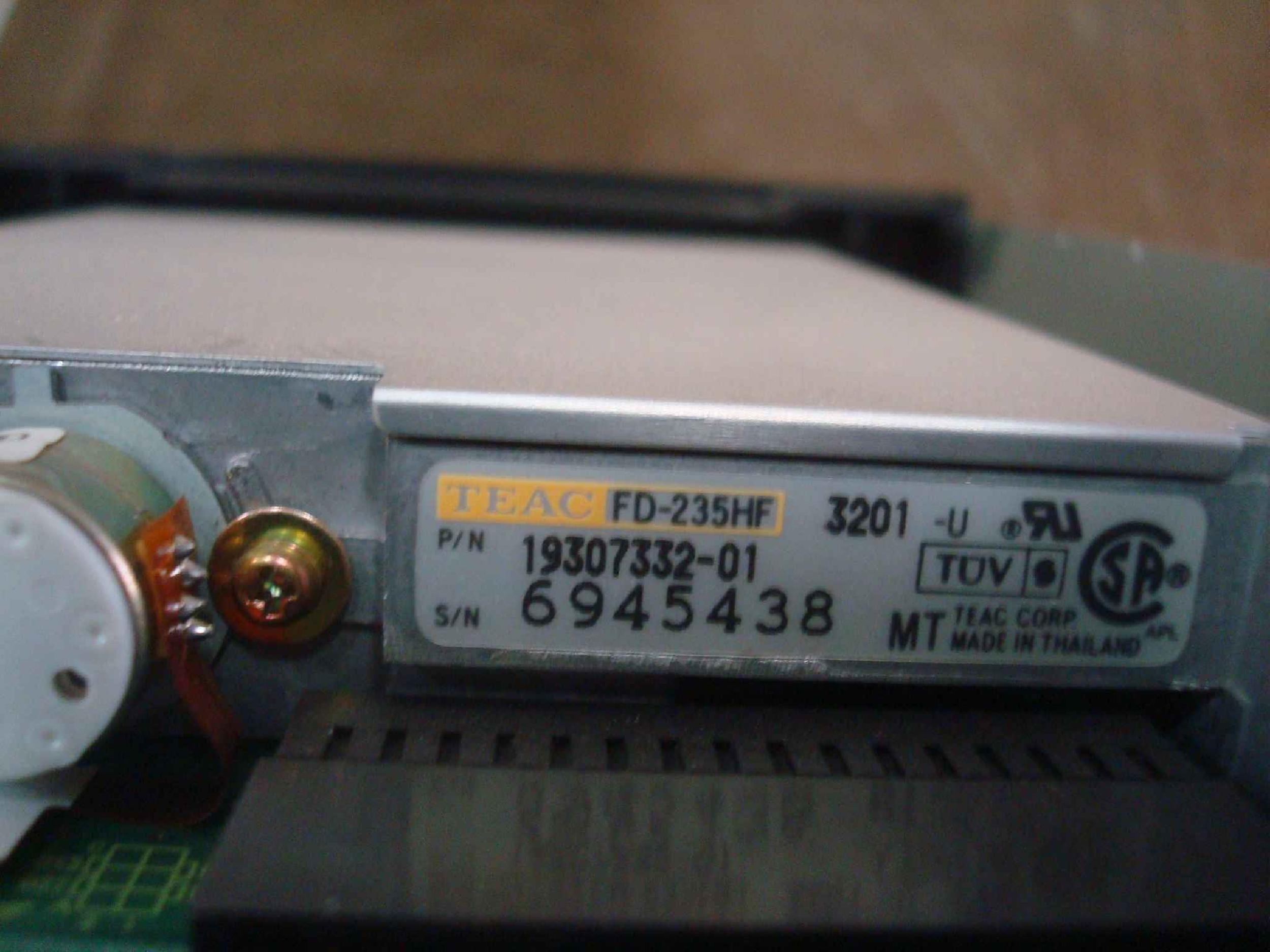 TEAC FD-235HF 3201 -U BLACK 1.44 FLOPPY FROM TRICORD M40