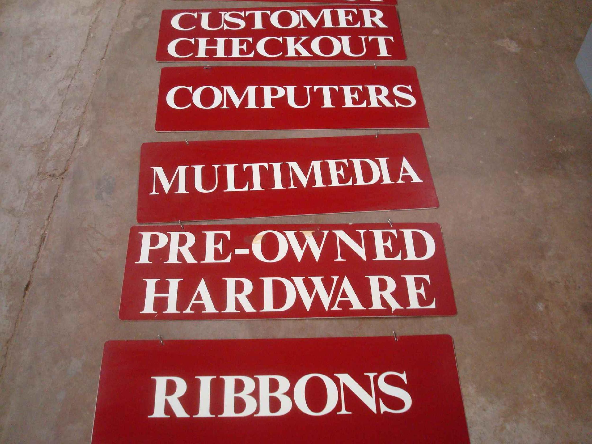GENERIC PLASTIC SIGN LOT OF 9 PLASTIC SIGN