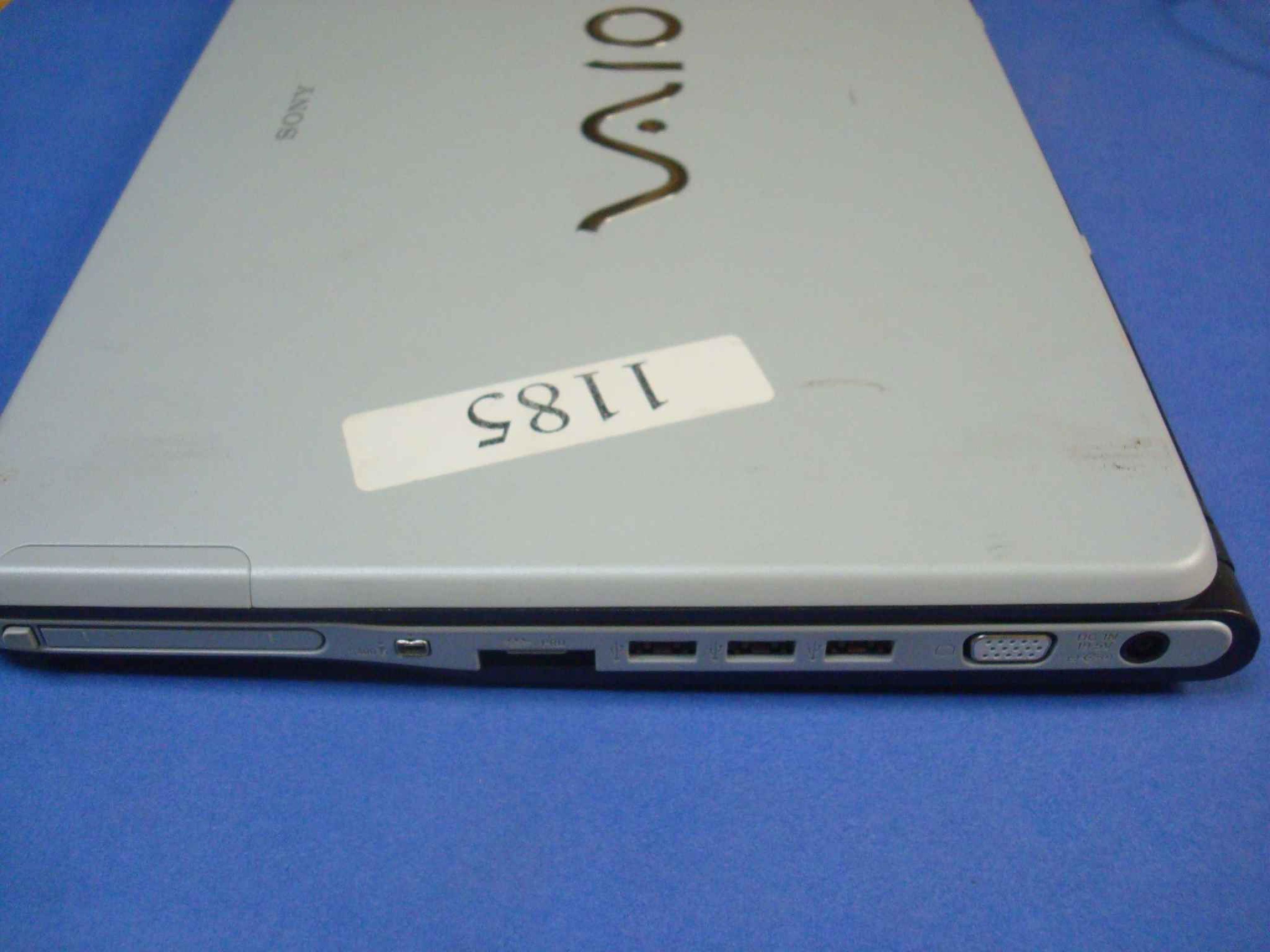 SONY PCG-7G2L NOTEBOOK LAPTOP COMPUTER 2GHZ PENTIUM 1GB RAM 40GM HARD DRIVE, DVD