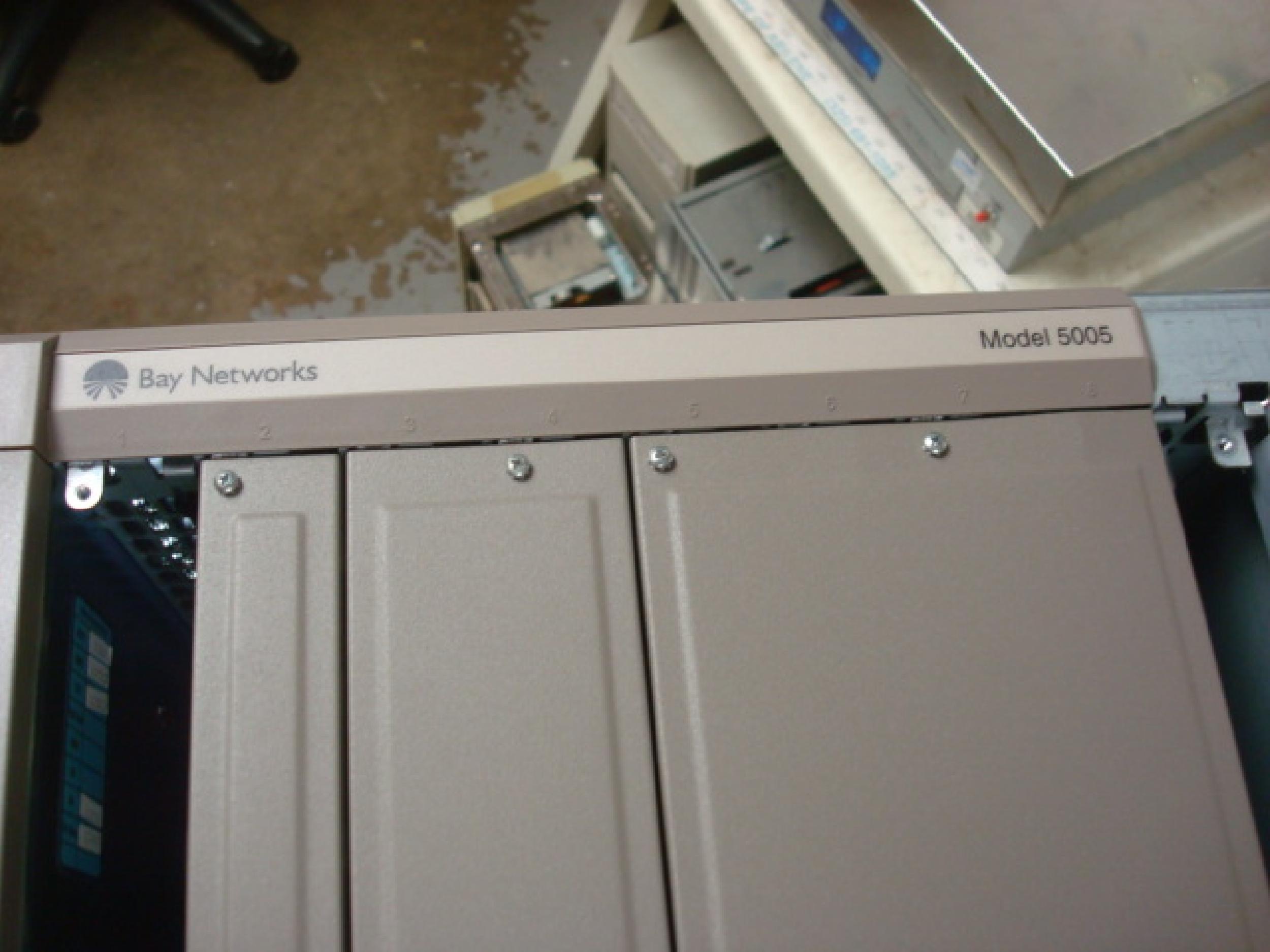 BAY NETWORKS NORTEL MODEL 5005 5005BH CHASSIS