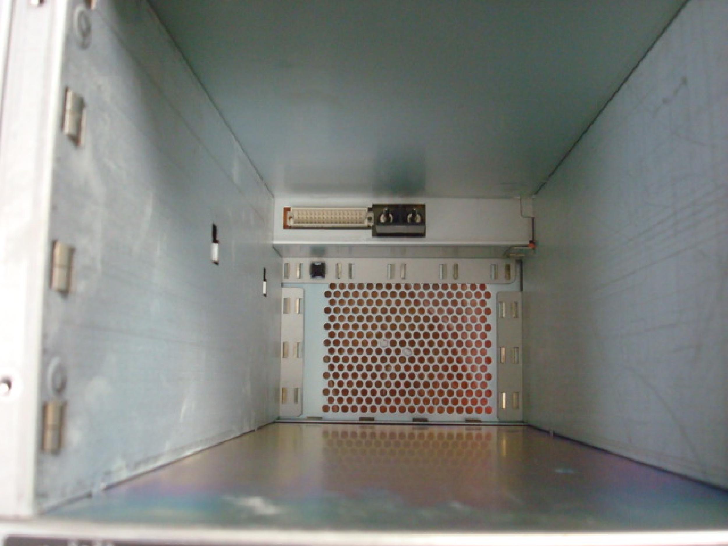 BAY NETWORKS NORTEL MODEL 5005 5005BH CHASSIS