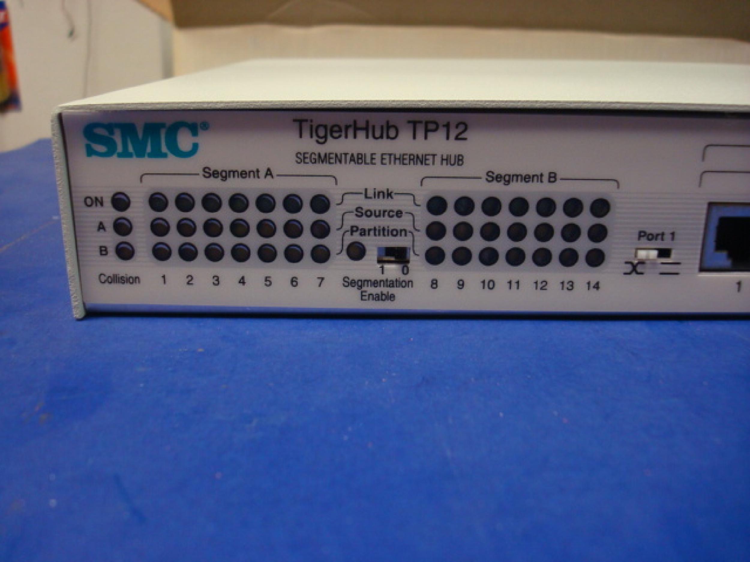 SMC / STANDARD MICROSYSTEMS CORPORATION 750.243 TIGERHUB TP12 SEGMENTABLE ETHERNET HUB 12 10BT 1 AUI 1 BNC