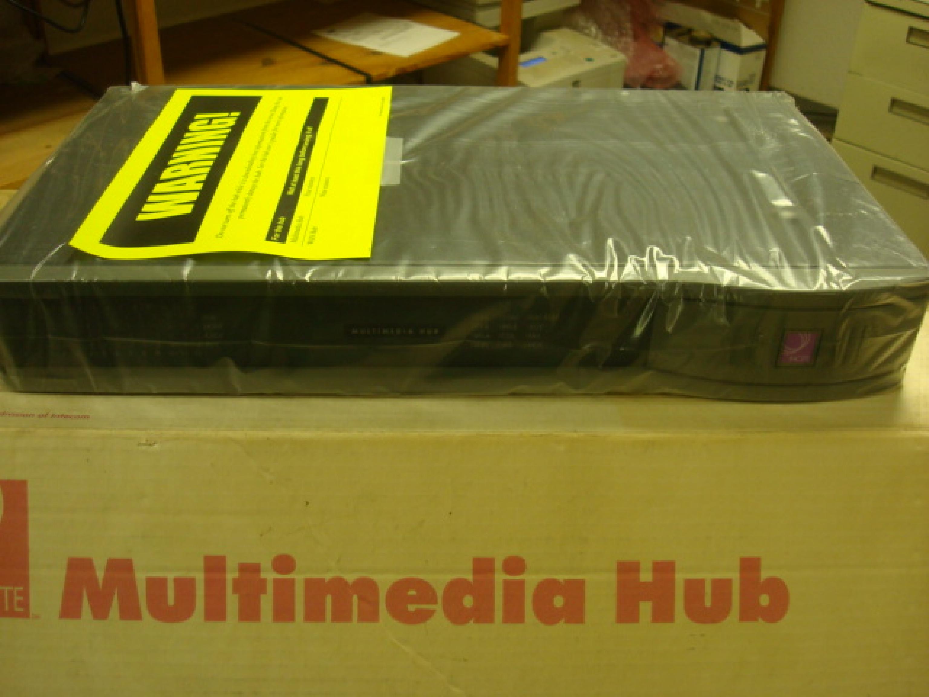 INTECOM 523-0100-101 MULTIMEDIA HUB - 12 10BASE-T / RS-232 / AUI / AUI CONTROL