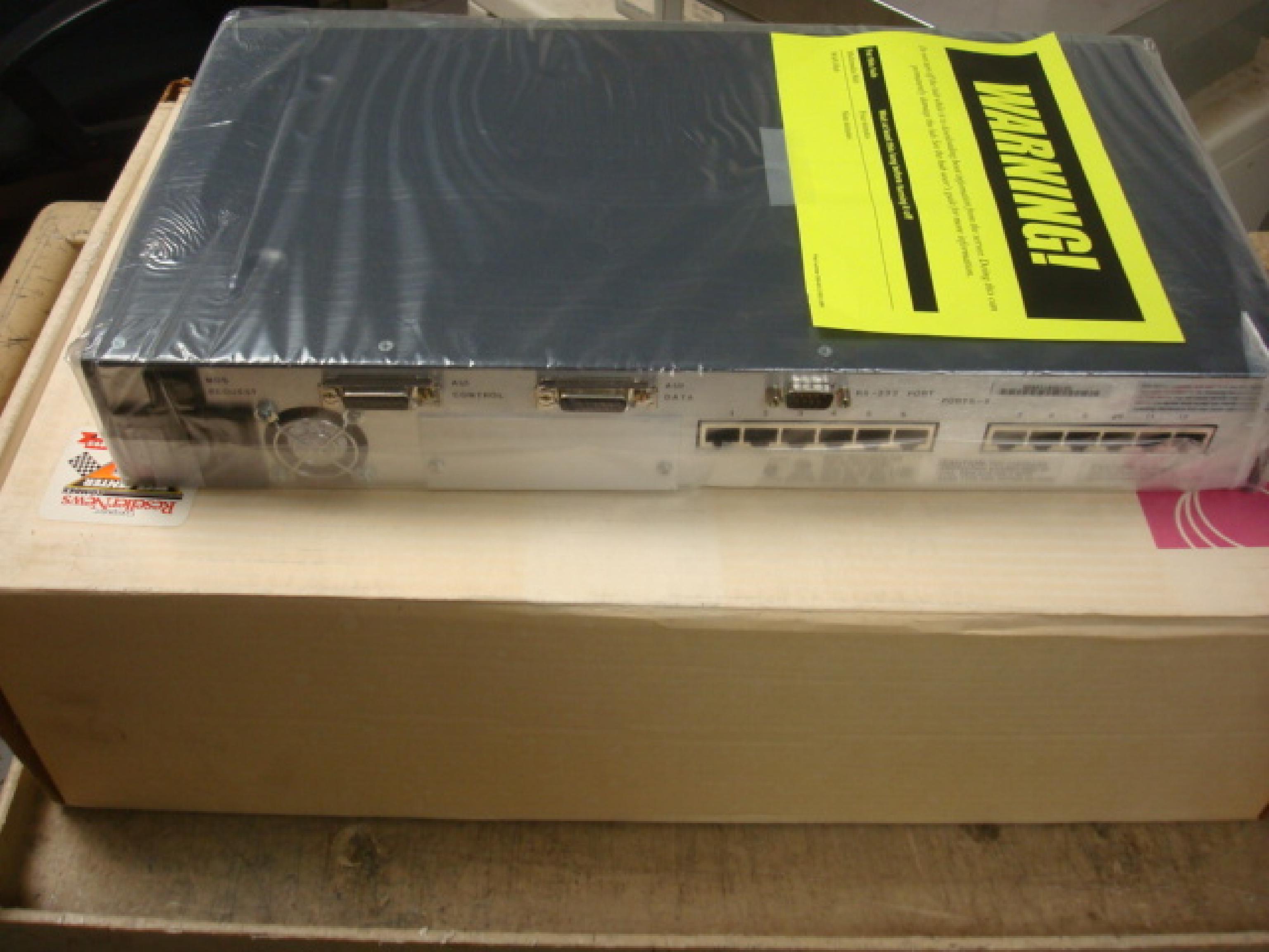 INTECOM 523-0100-101 MULTIMEDIA HUB - 12 10BASE-T / RS-232 / AUI / AUI CONTROL