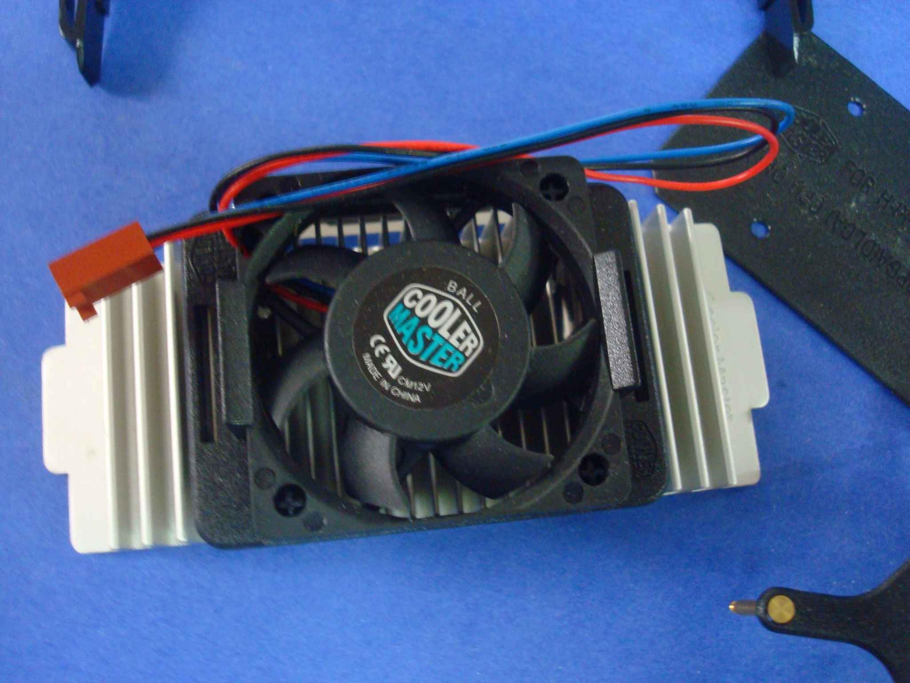 COOLER MASTER TS2-5EU3 SLOT 1 HEAT SYNC AND BALL BEARING COOLING FAN FOR PENTIUM II & PENTIUM III