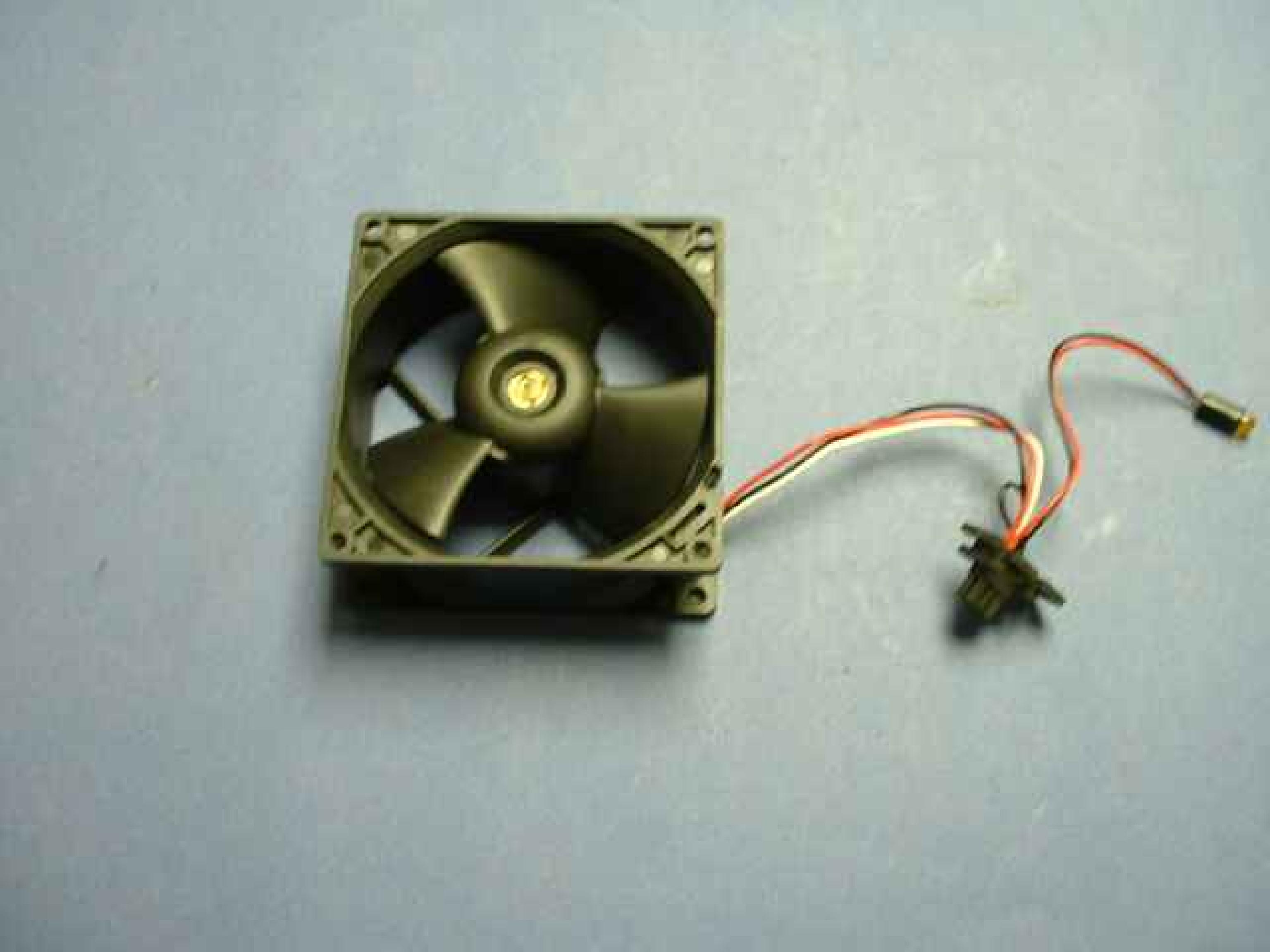 IBM EFB0912HHE FAN 12V DC .63A 92MM BY 38MM, 3 1/8 BY 1 1/2 INCHES, 5INCH 3WIRE CABLE WITH CONNECTOR HOT SWAP