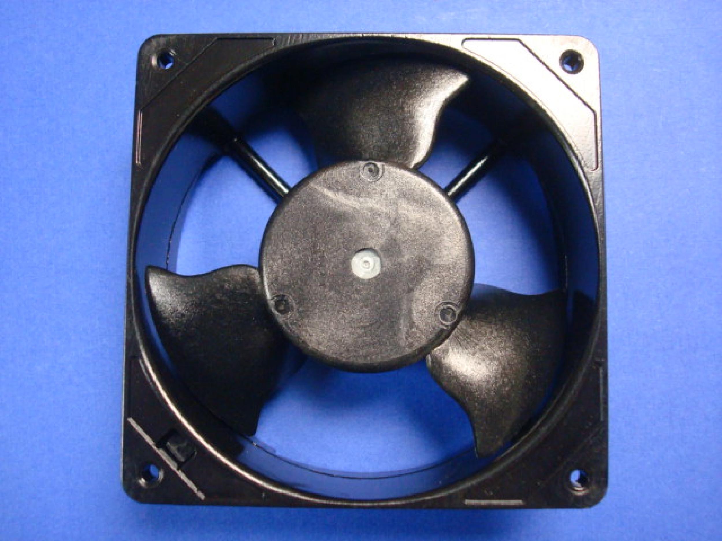 NIDEC A31257-10A FAN 4.7 INCHES X 4.7 INCHES X 1.5 24 V.D.C. 28 AMP 120MM X 120MM X 40MM