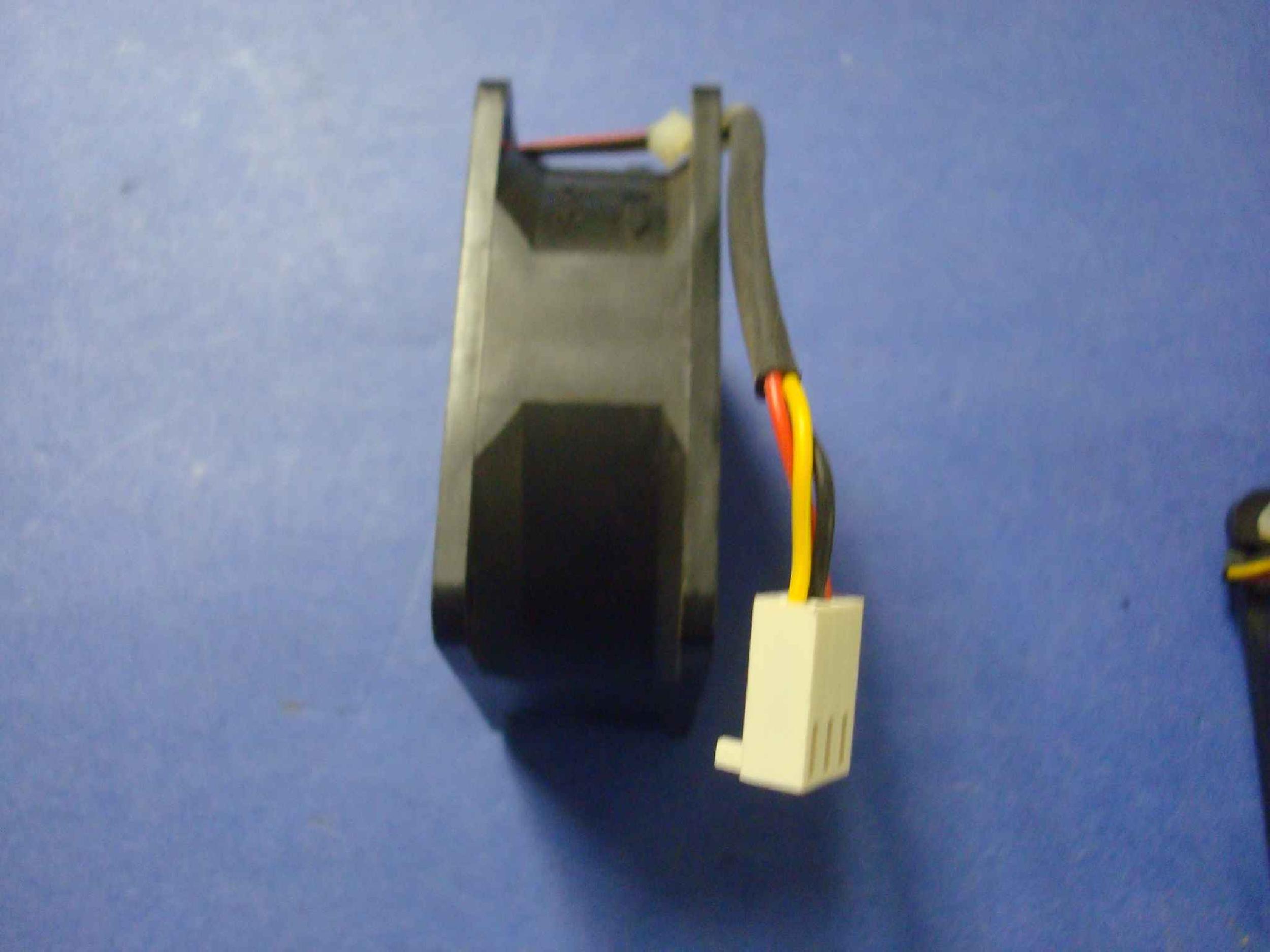 NIDEC D06T-24SS1 03A FAN 24V DC 60MM BY 25MM THREE WIRES, 3 INCH CABLE WITH CONNECTOR