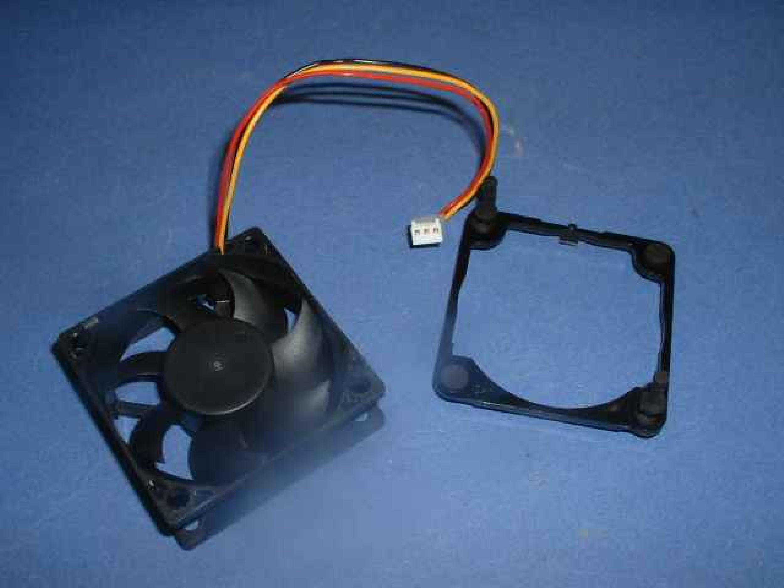 IBM 25P6220 FAN 12V DC 0.30A 60MM X 60MM X 20MM 2.5 X 2.5 X 3/4 INCHES, 6 INCH 3 WIRE CABLE WITH CONNECTOR