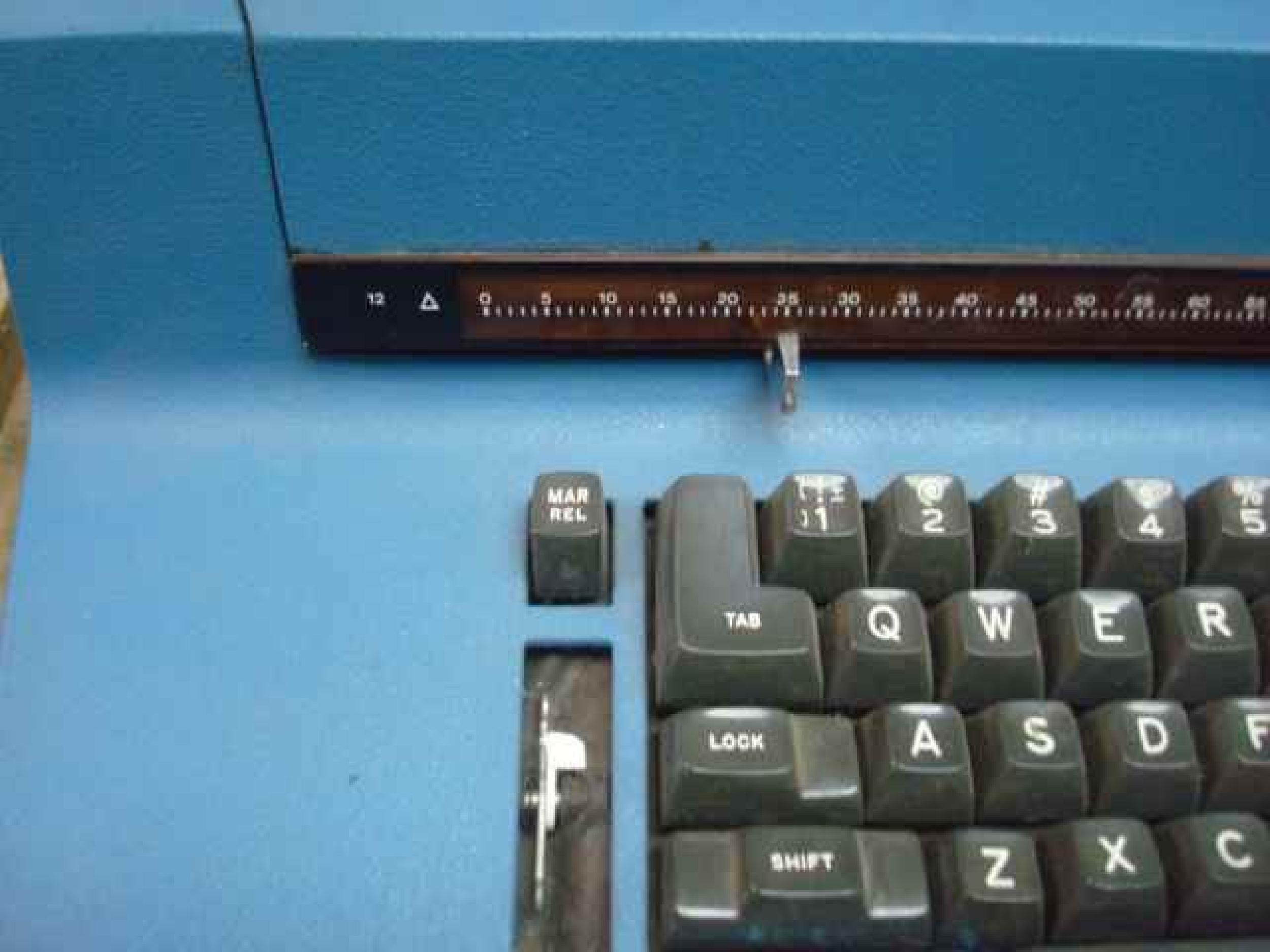 IBM SELECTRIC II SELECTRIC II ELECTRIC TYPEWRITER WORKING CONDITION NO RIBBON