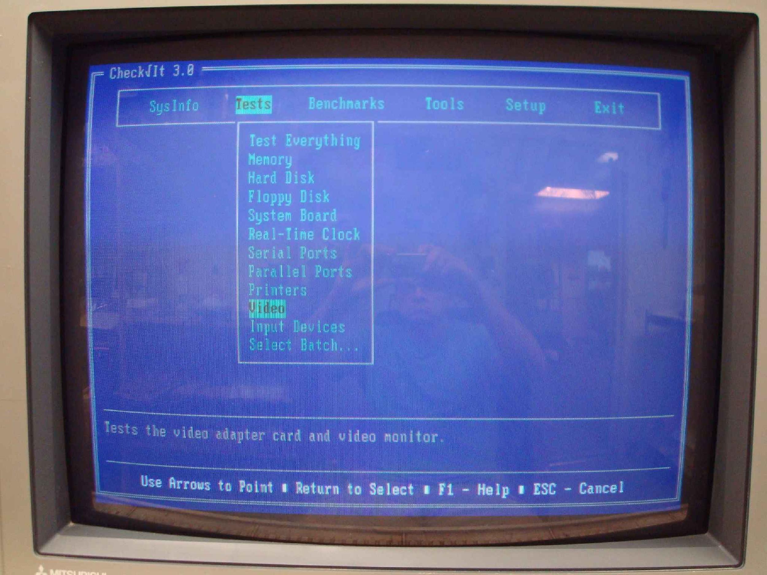MITSUBISHI XC-2930C SN 504101351 MEGAVIEW PRO 29 INCH COLOR DISPLAY MONITOR