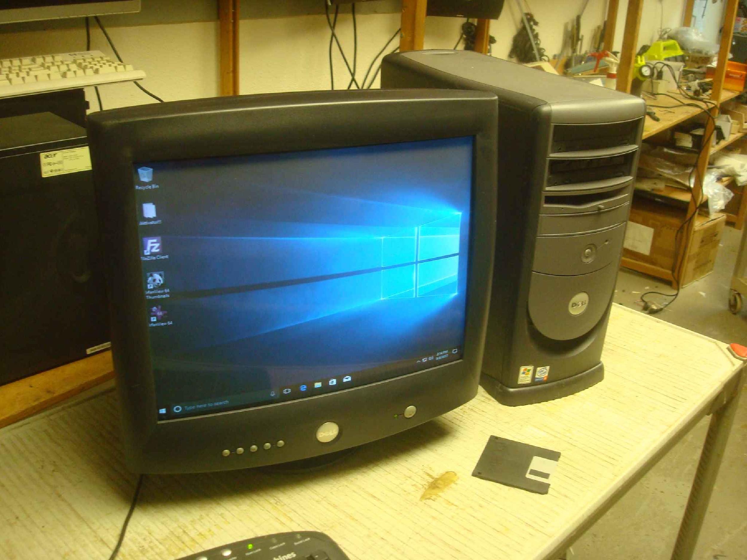 DELL 05C544 19INCH SVGA COLOR MONITOR BLACK