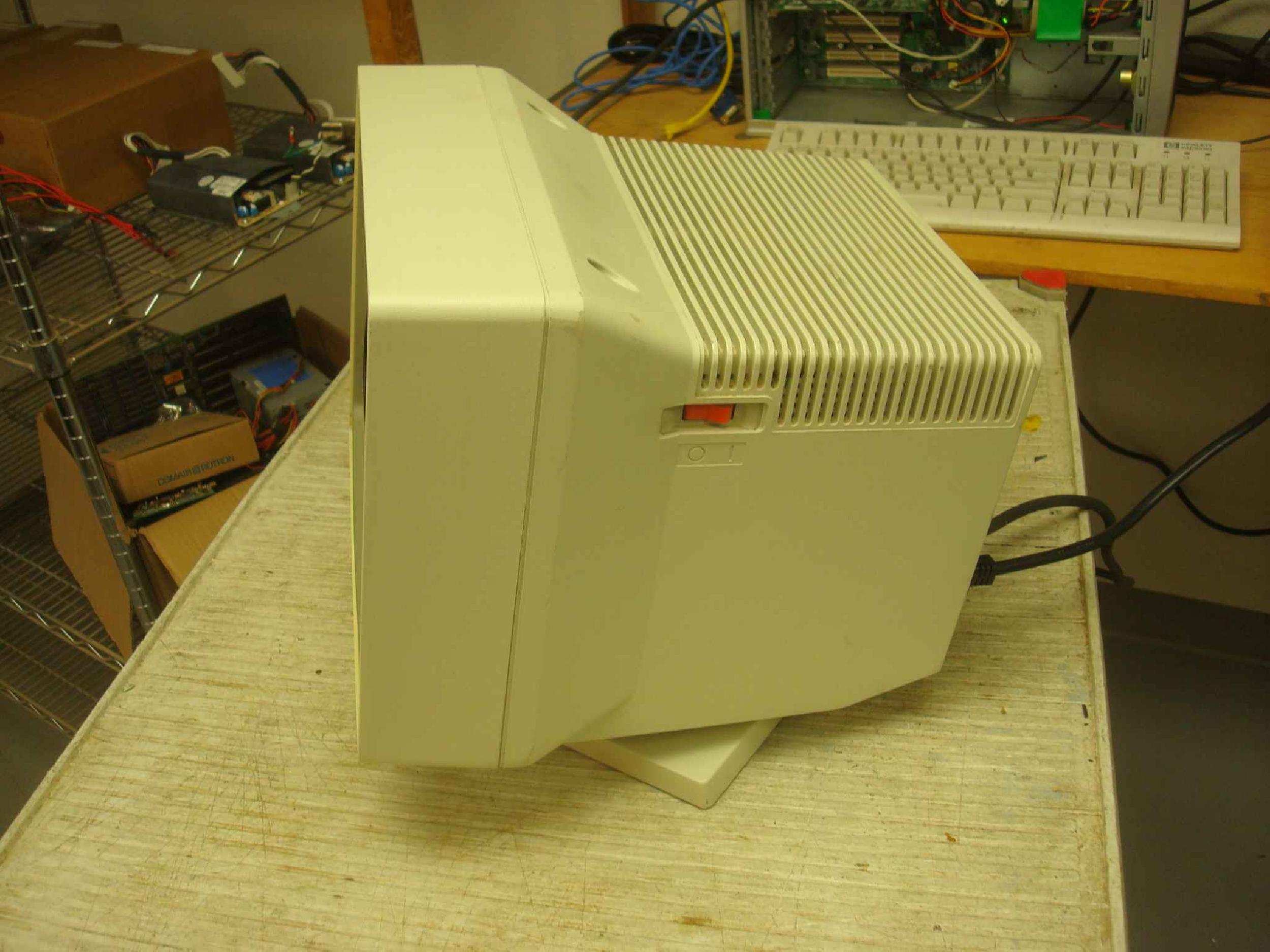 IBM 8503-001 VGA MONITOR