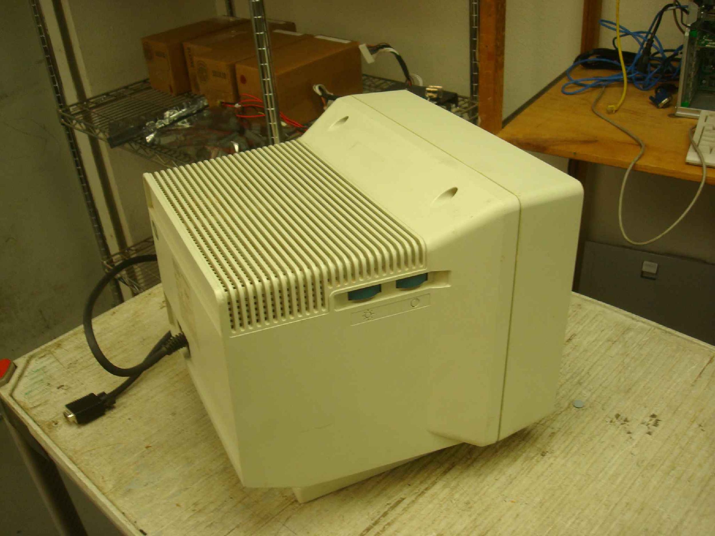 IBM 8503-001 VGA MONITOR