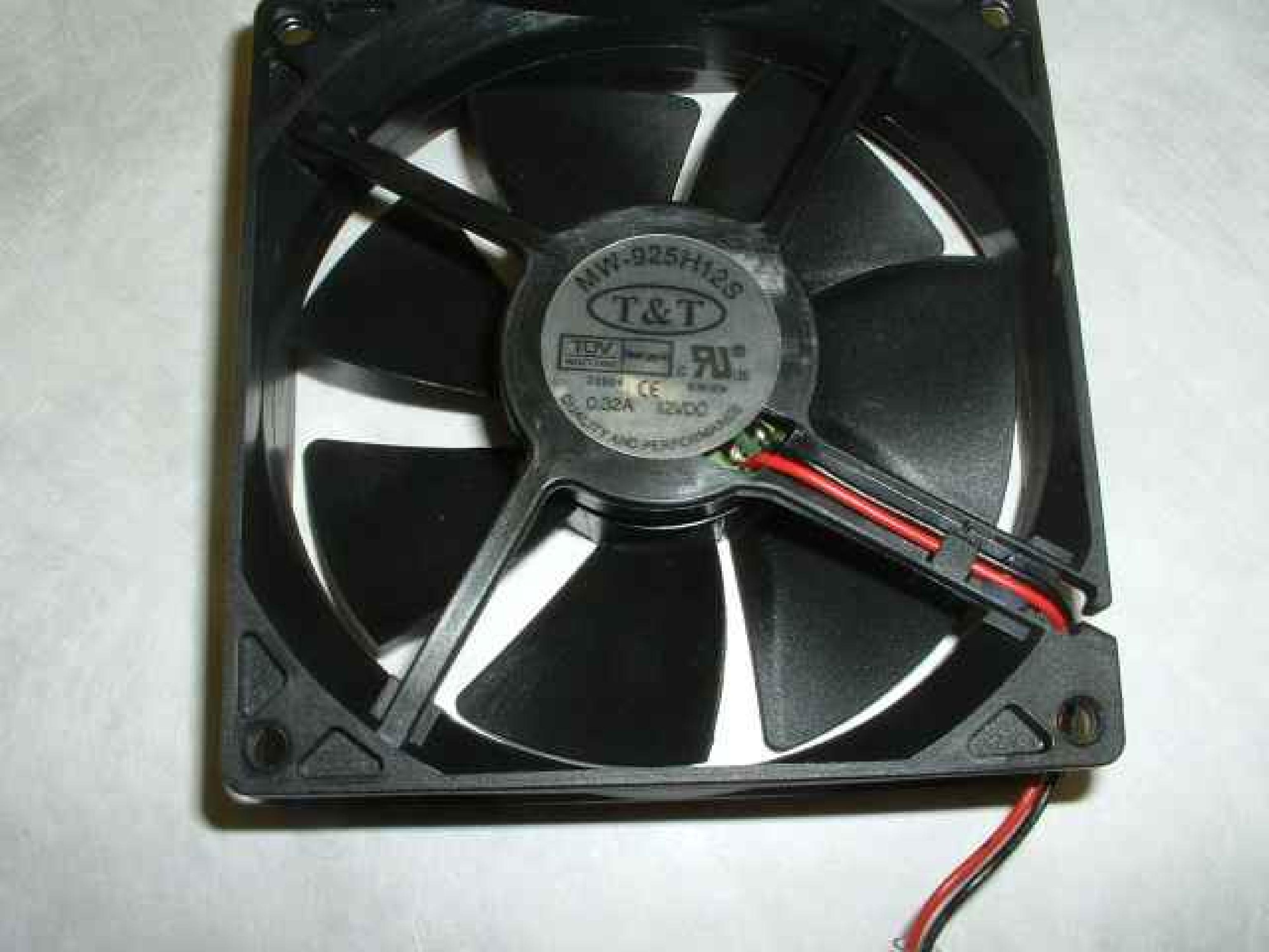 T&T MW-925H12S FAN 12V 0.32A 92MM BY 25MM, 3 3/4 BY 1 INCH, 6.5 INCH 2 WIRE CABLE WITH CONNECTOR PULLED FROM POWER SUPPLY