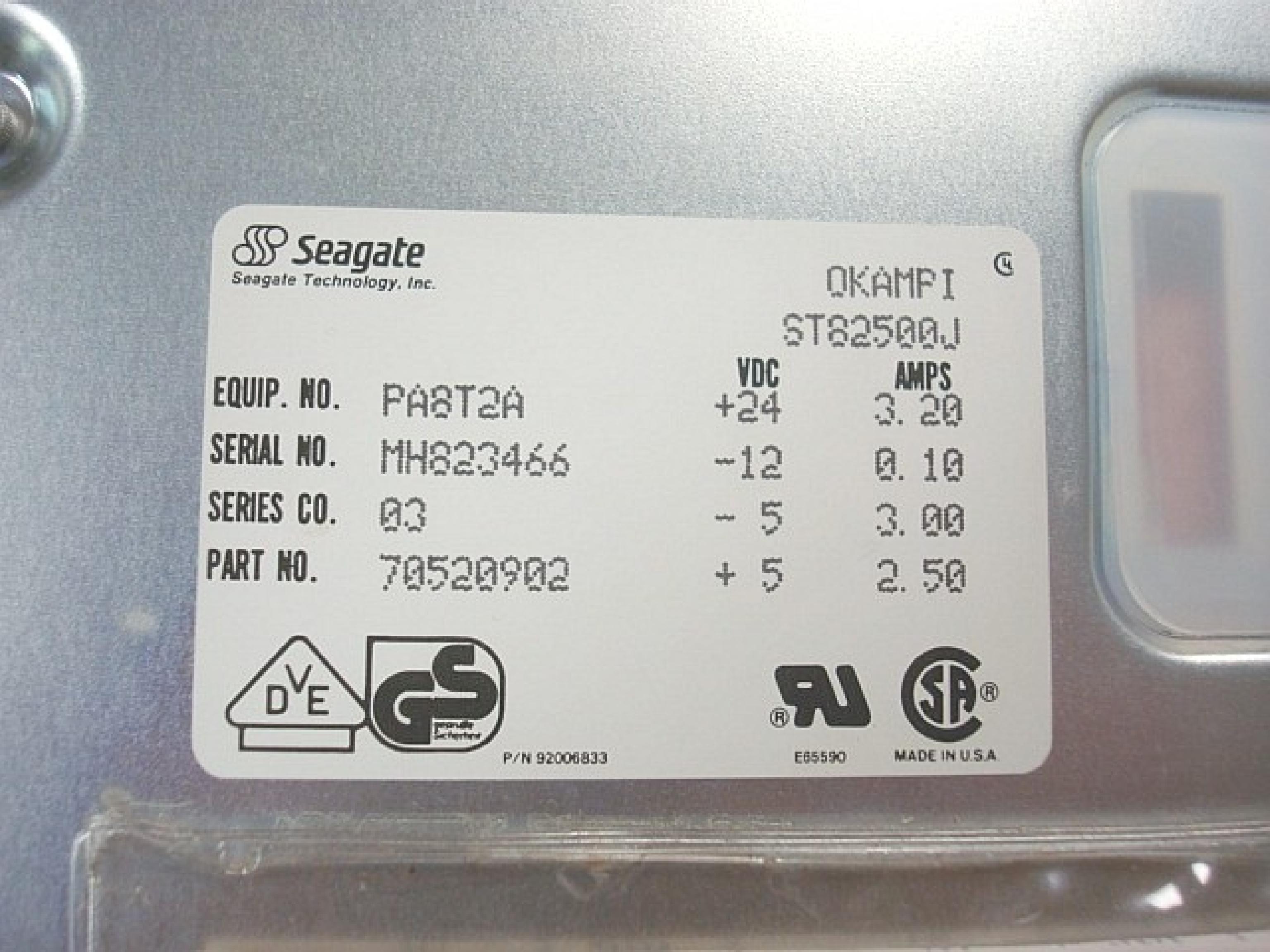 SEAGATE ST82500J OPENBOX COMPLETE WITH POWER SUPPLY AND CABLES 2.5GB SABRE DRIVE