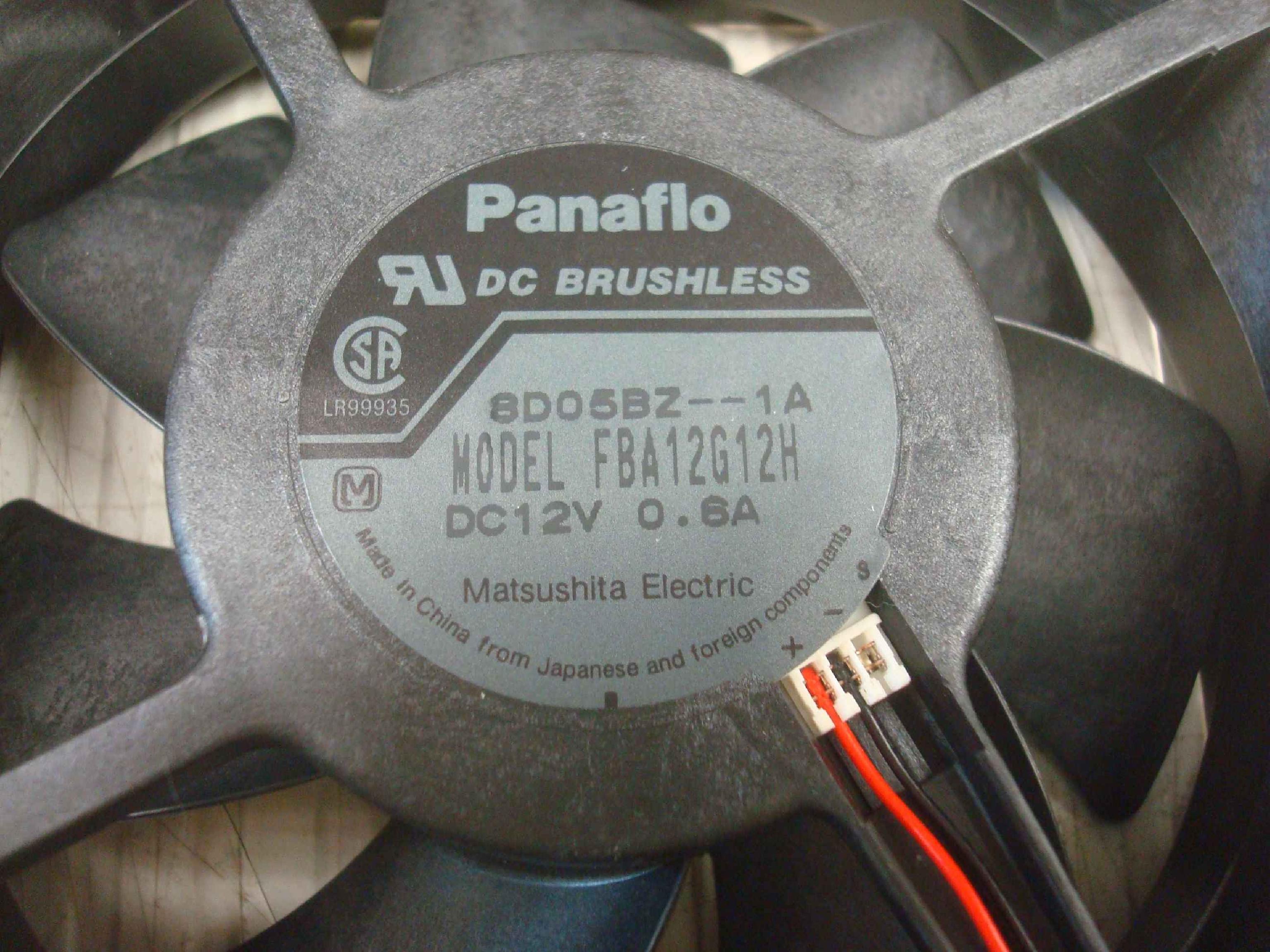 MATSUSHITA 8D05BZ--1A PANAFLO 12V 0.6A 120MM FAN-HIGH SPEED 120MM X 120 X 37