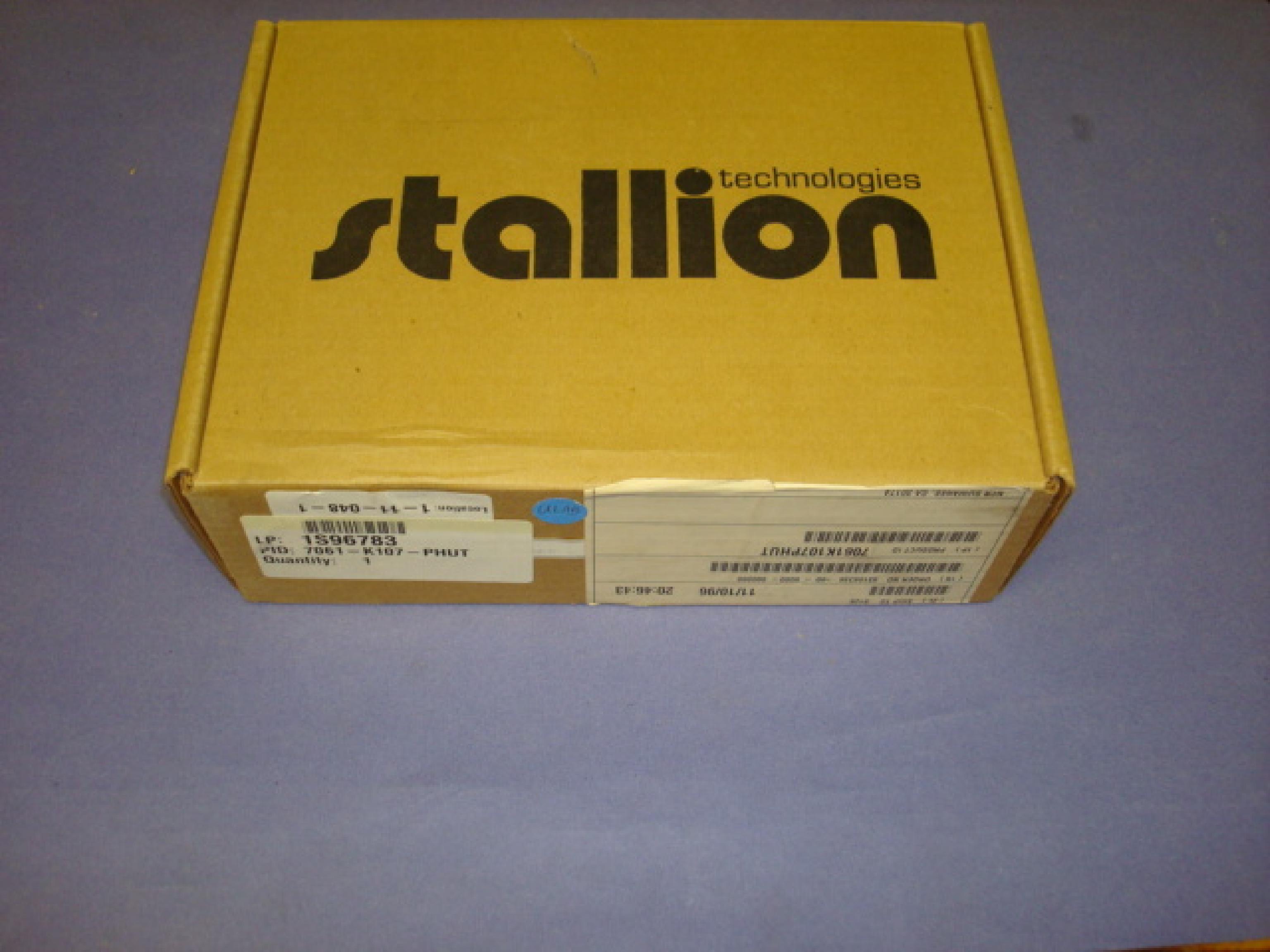 STALLION TECHNOLOGIES 980032 EASYSERVER II 8 PORT TERMINAL SERVER