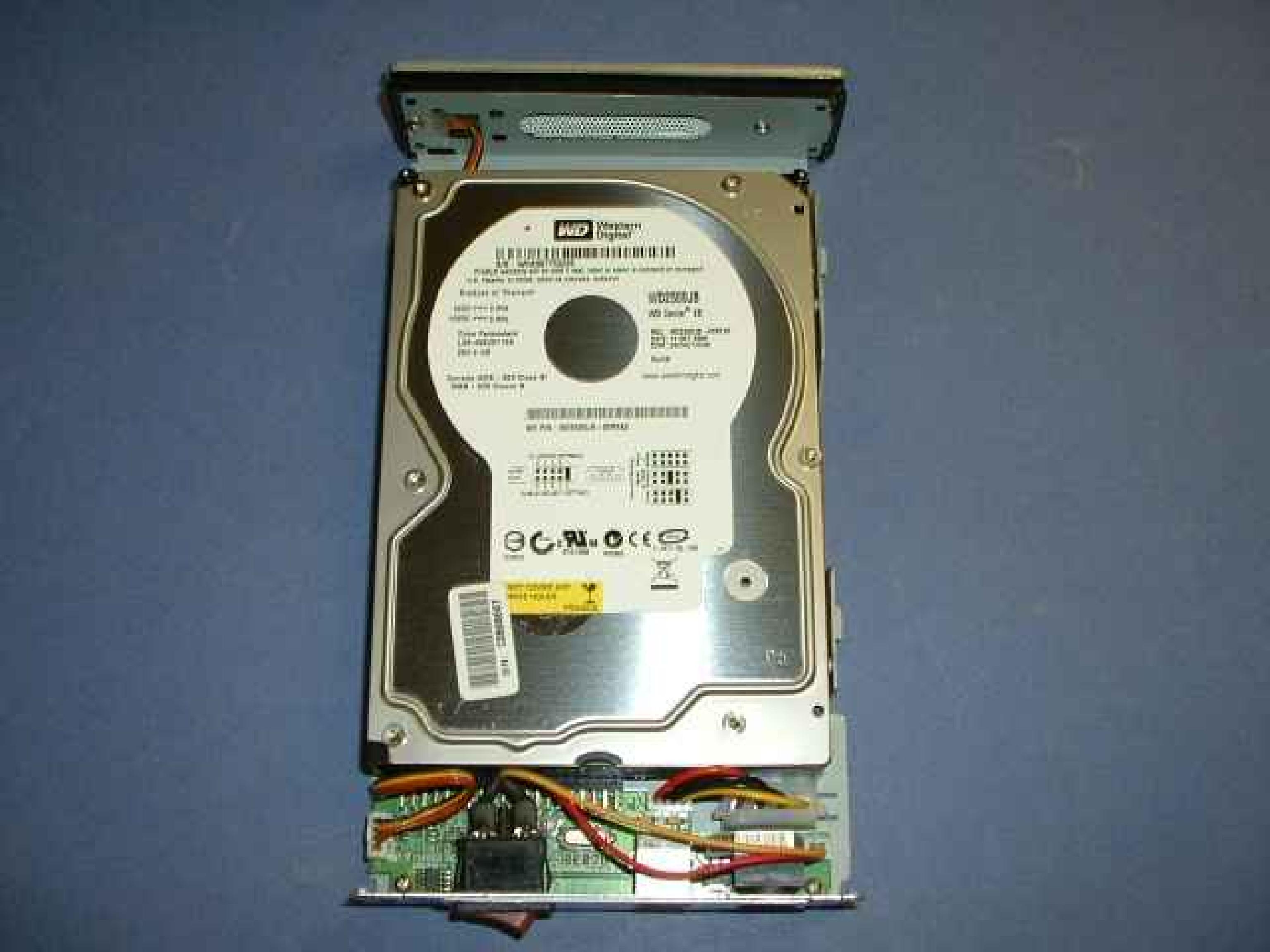 WESTERN DIGITAL / WD WD2500JB-000RE0 250GB EXTERNAL USB 2.0 DRIVE WITHOUT POWER SUPPLY DCM:DBCHCTJCHN LBA 488397168