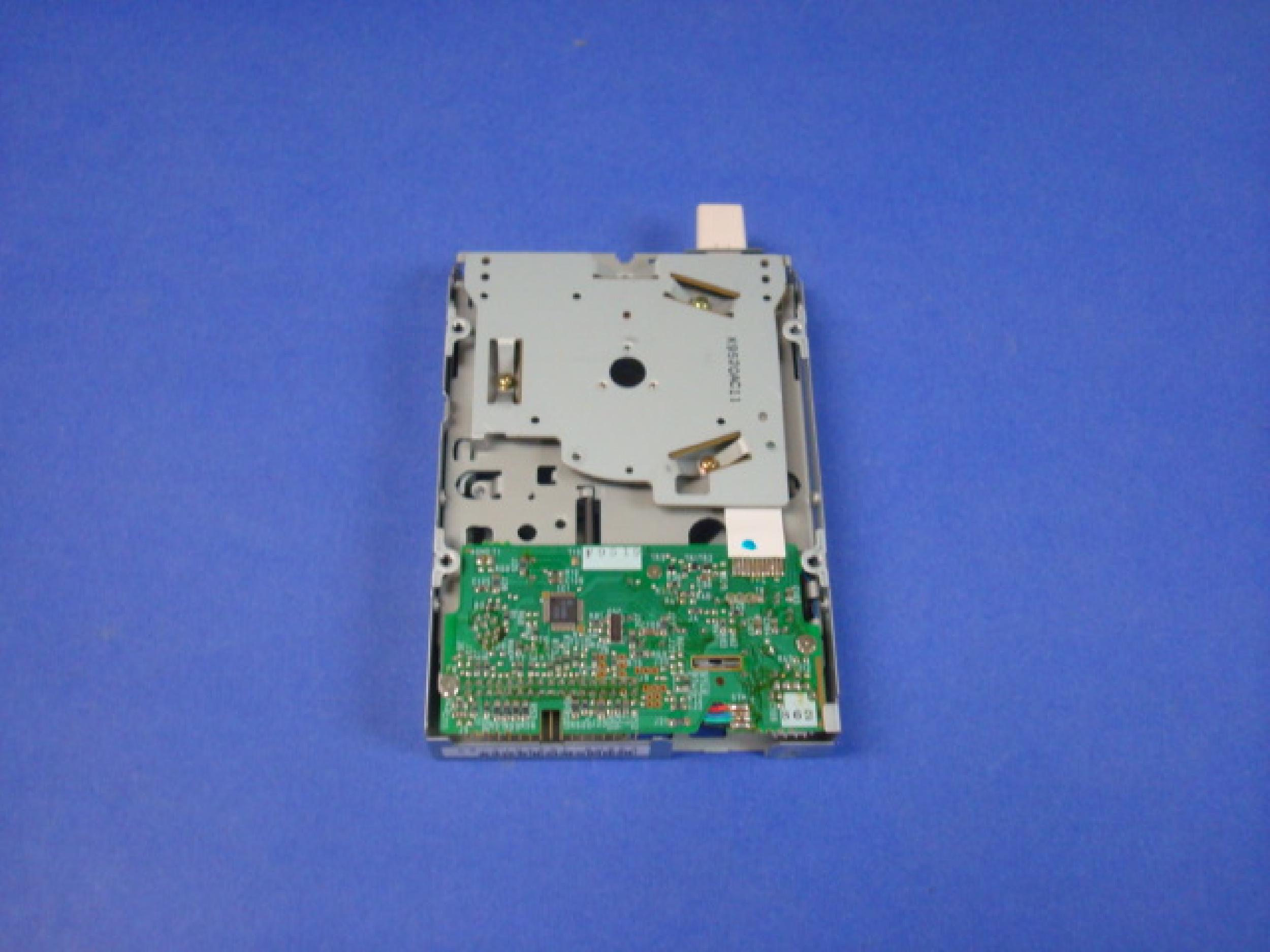 COMPAQ / HEWLETT PACKARD / HP 141087-403 1.44MB FLOPPY DRIVE FOR MOST DESKTOP PRESARIOS