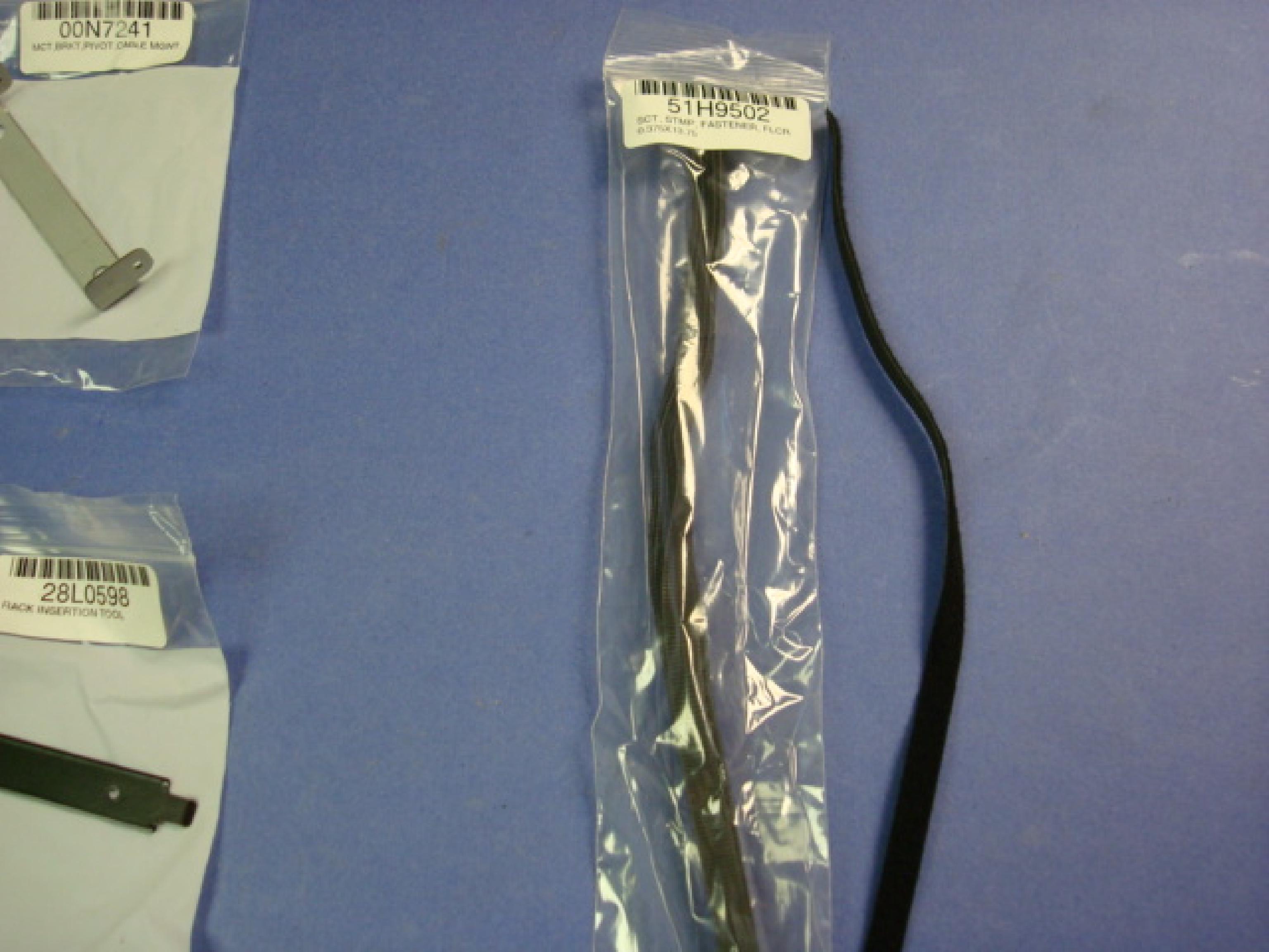 IBM 00N7210 MCT BRACKET CABLE RESTRAINT