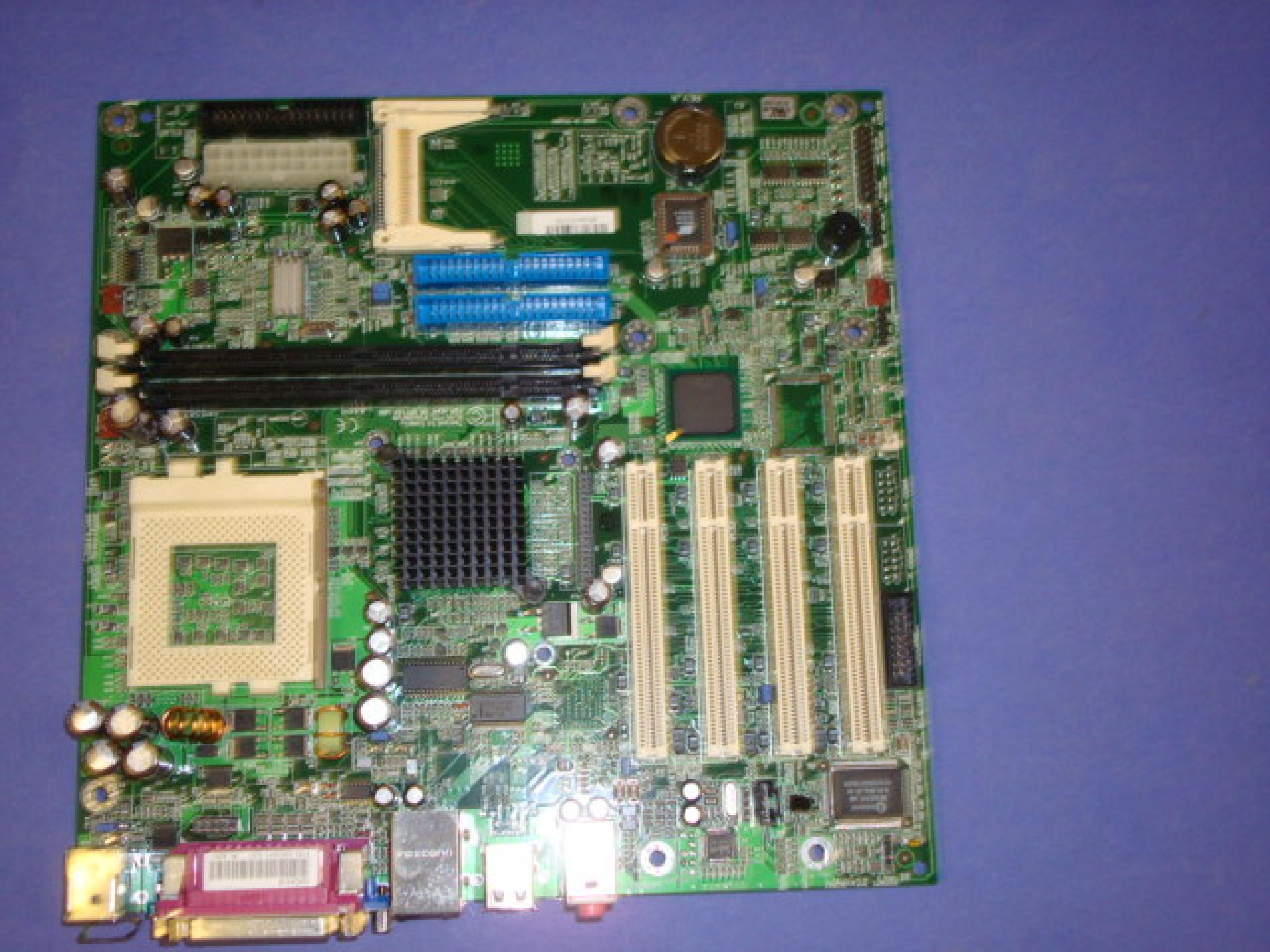 ITOX DFI-ACP INTEL 815E SYSTEM BOARD S370 B-STEP 4 PCI SLOTS